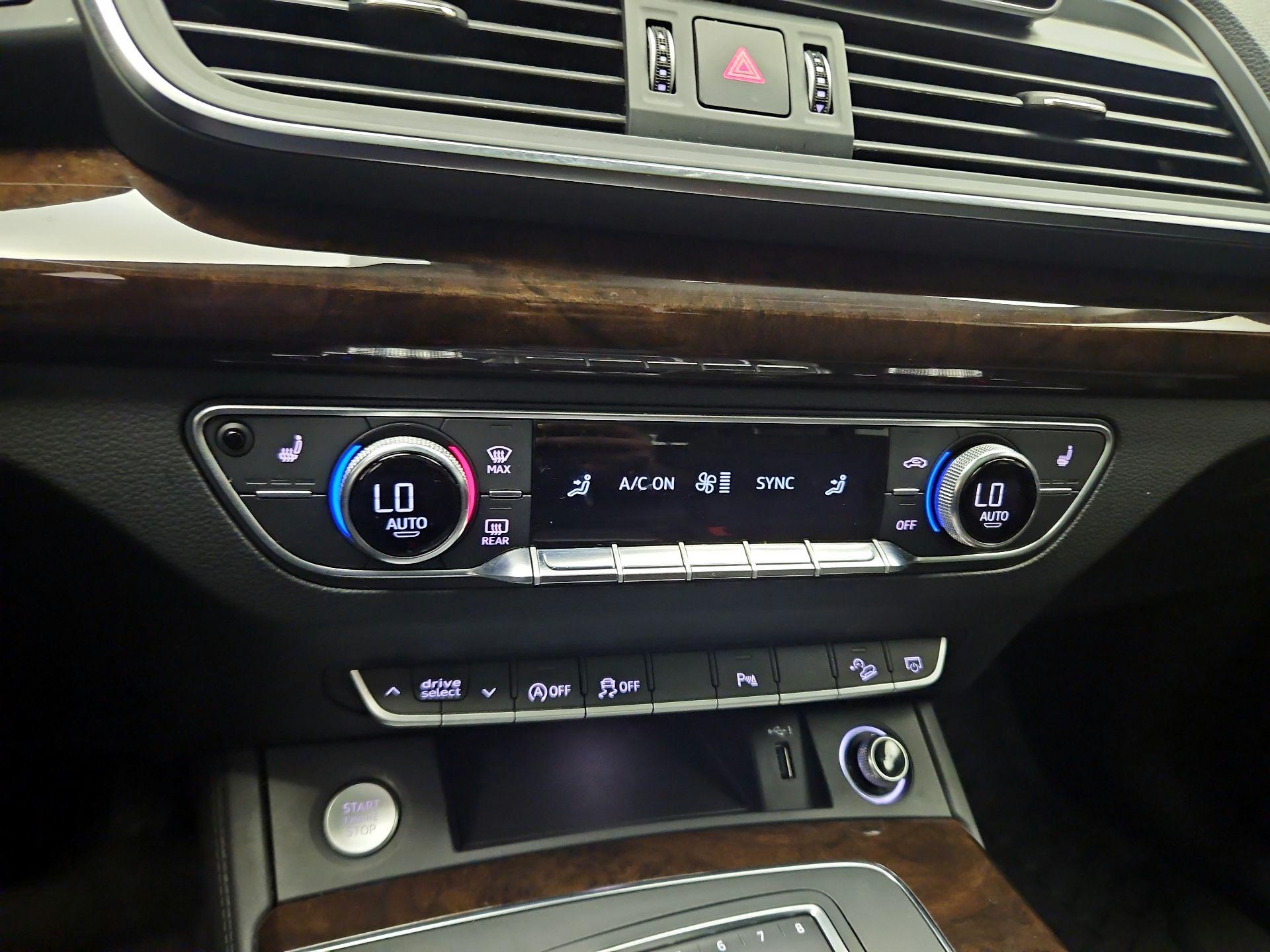 Thumbnail: 2020 Audi Q5 - 15