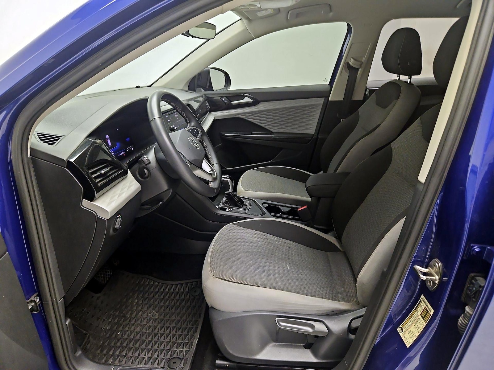2024 Volkswagen Taos S - Photo 12