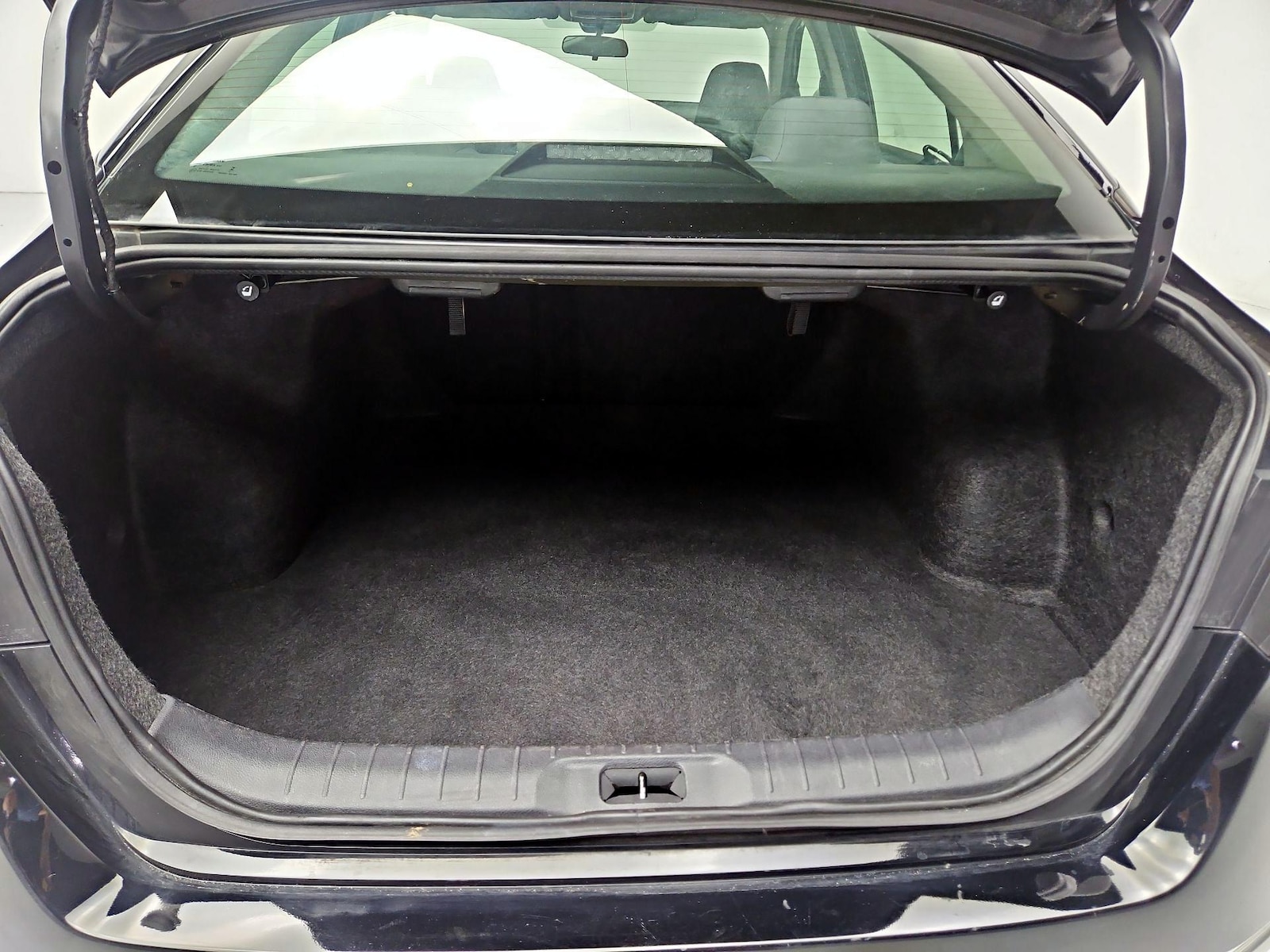 2024 Nissan Altima SV - Photo 21