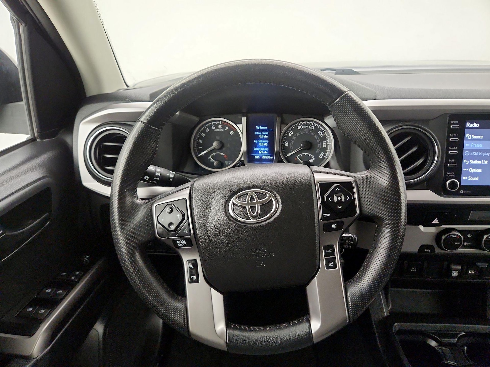 2022 Toyota Tacoma SR5 - Photo 11