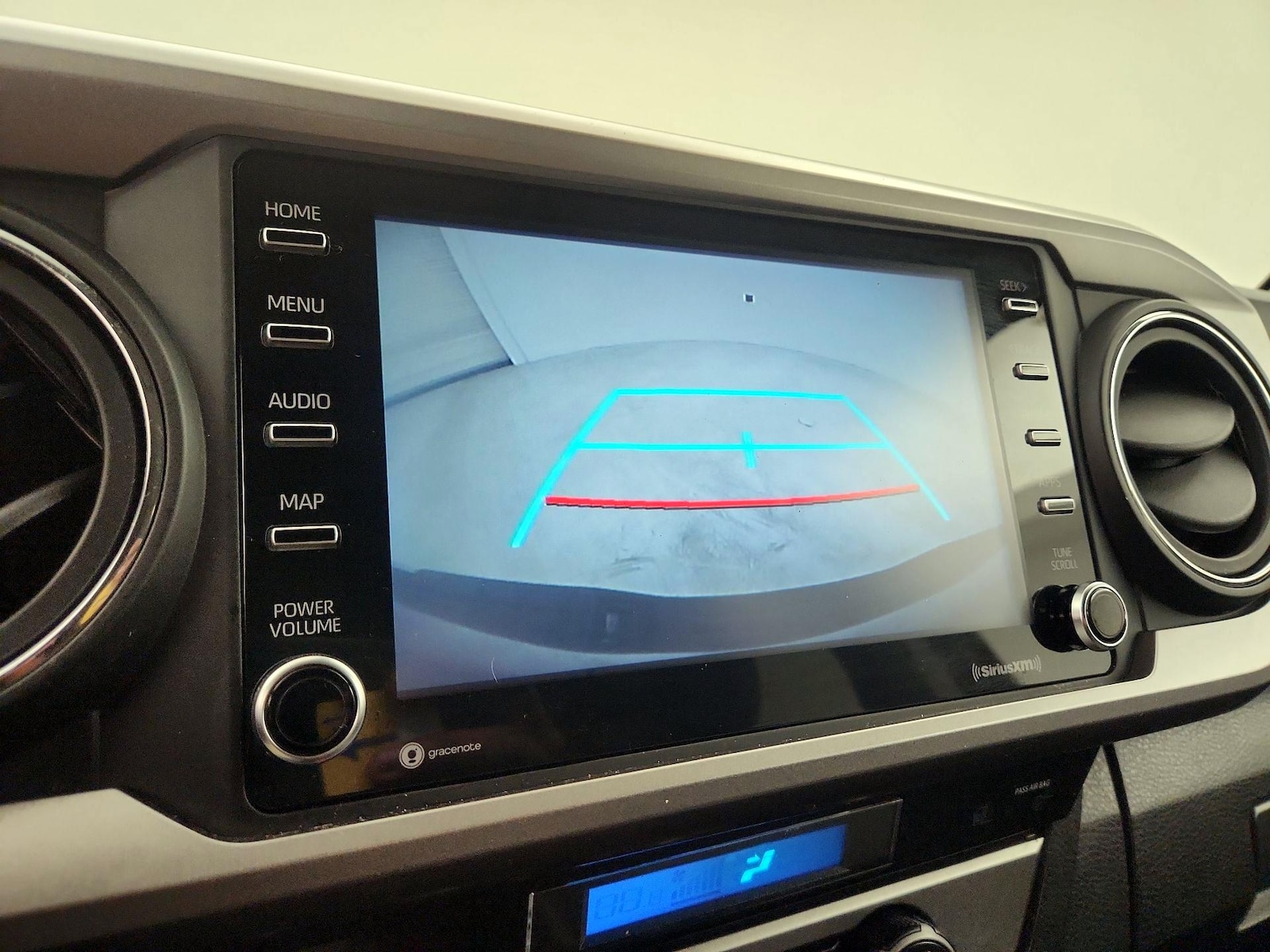 2022 Toyota Tacoma SR5 - Photo 15