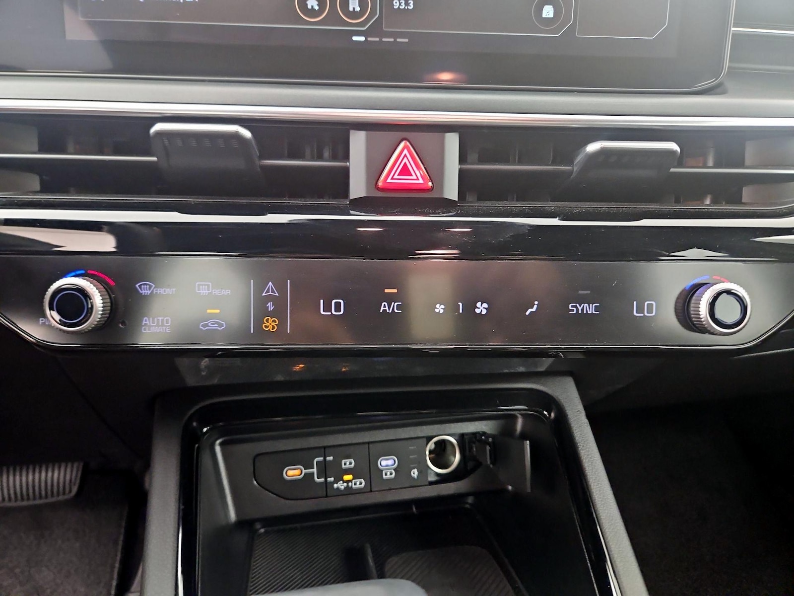 2026 Kia K5 GT-Line - Photo 17