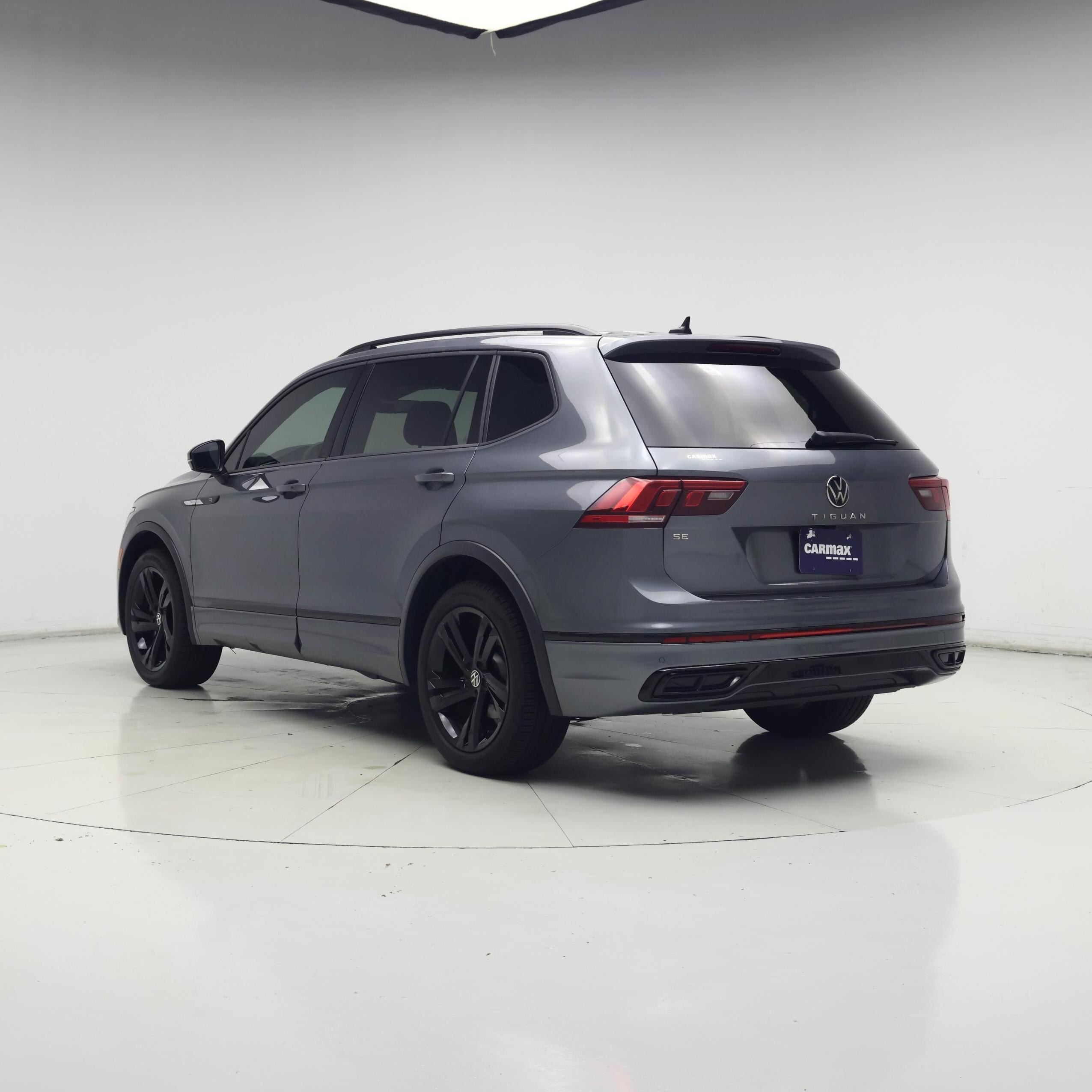 Thumbnail: 2024 Volkswagen Tiguan - 2