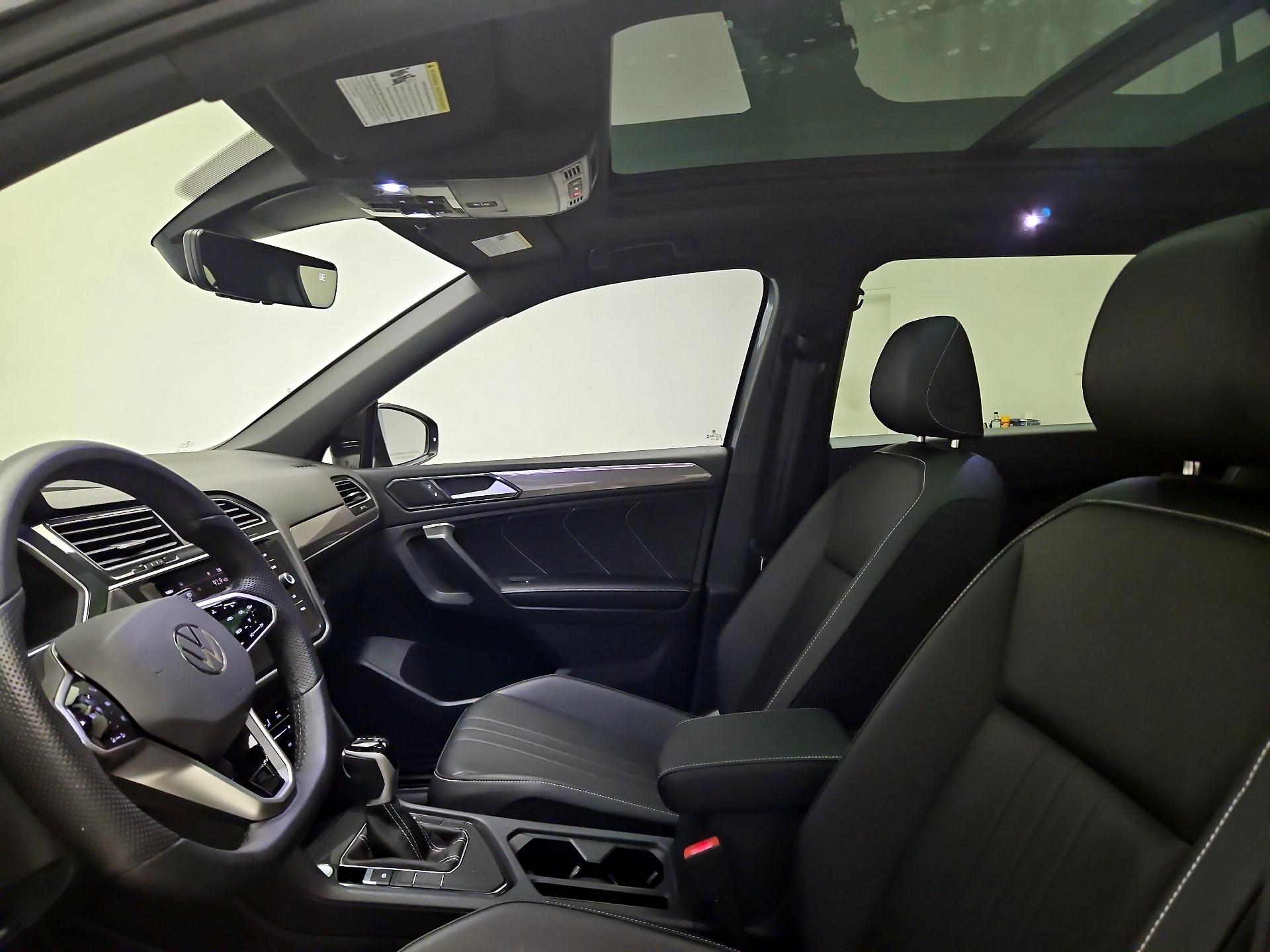Thumbnail: 2024 Volkswagen Tiguan - 19
