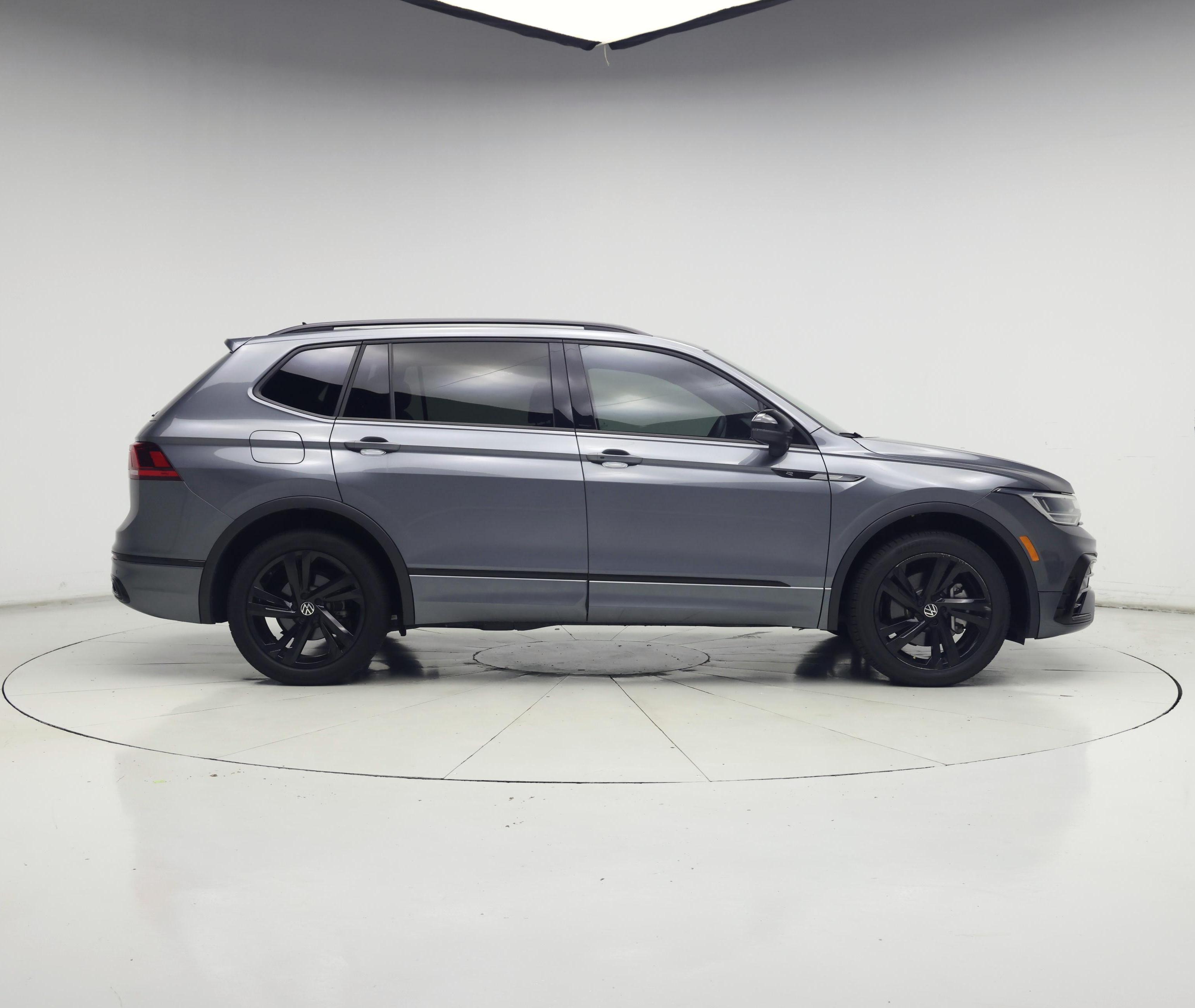Thumbnail: 2024 Volkswagen Tiguan - 7