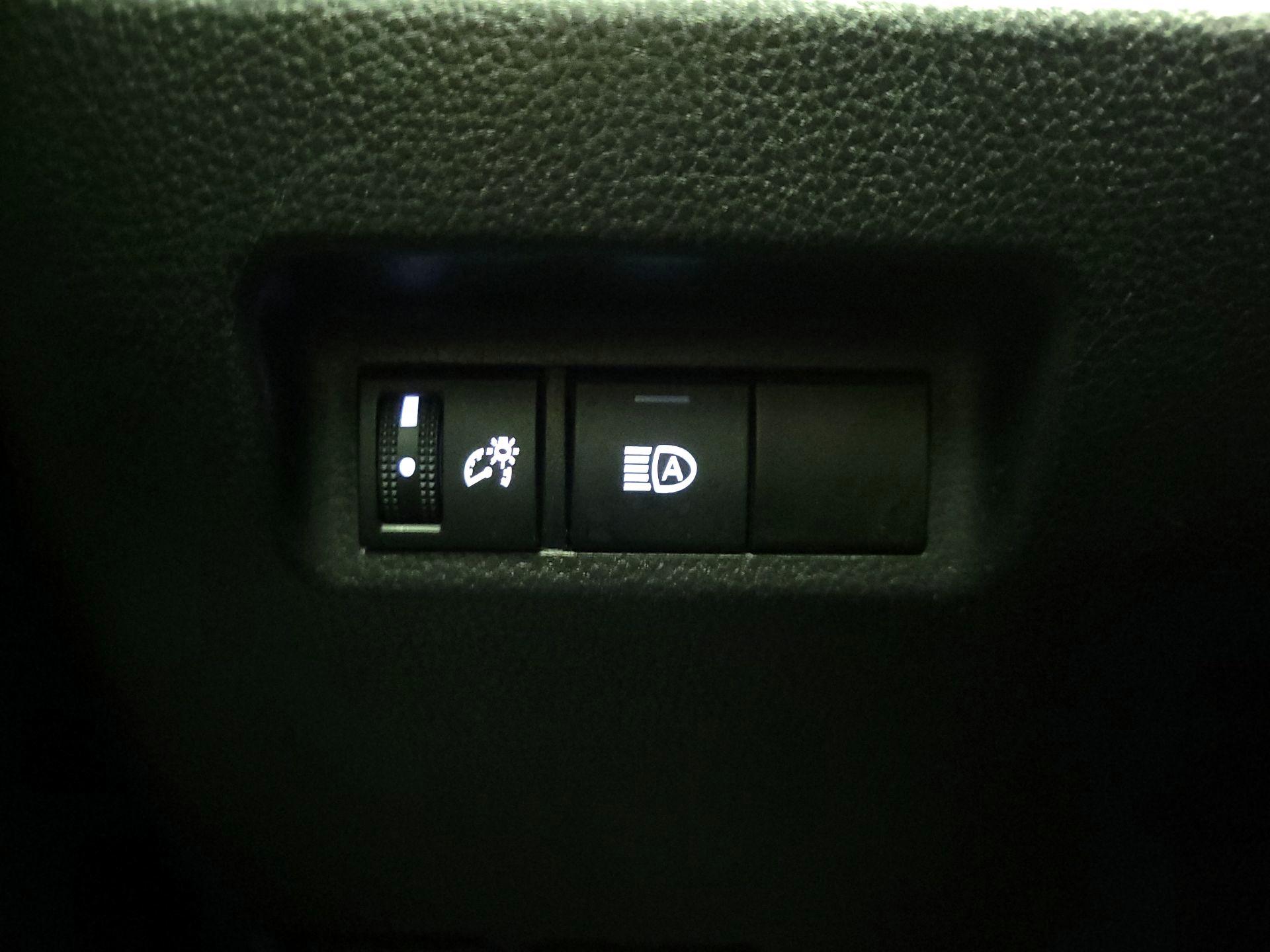 Thumbnail: 2025 Toyota RAV4 - 13