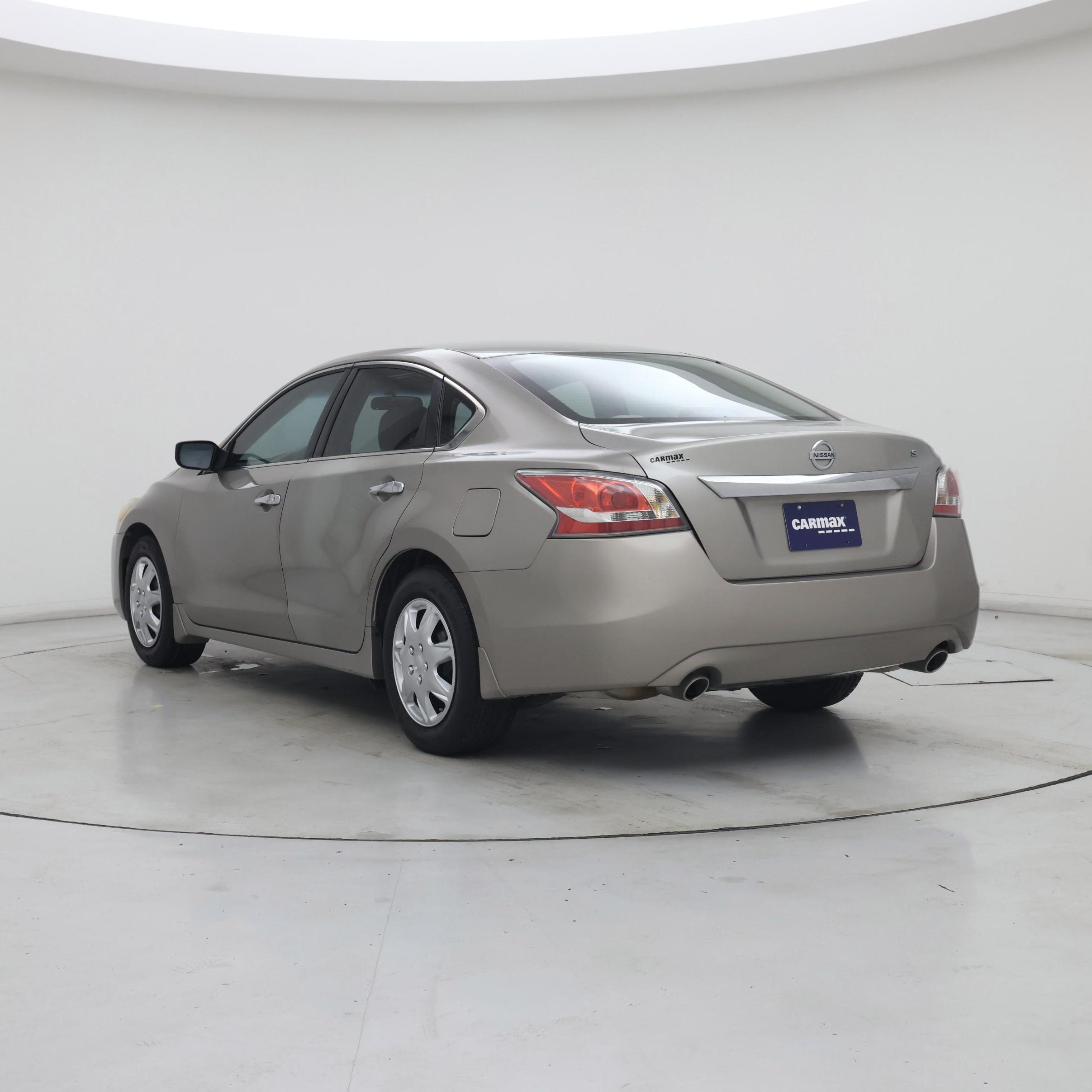 Thumbnail: 2015 Nissan Altima - 2