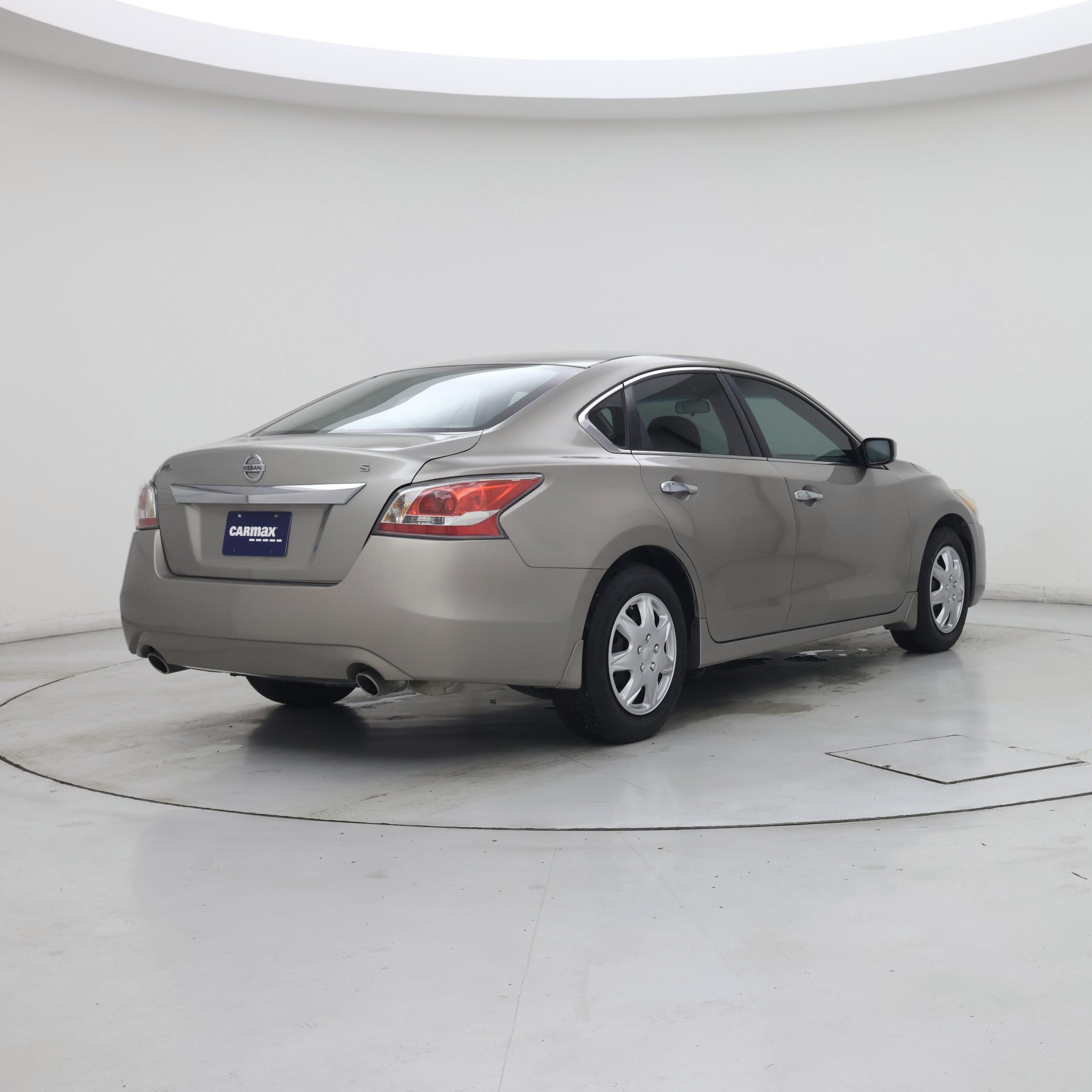 Thumbnail: 2015 Nissan Altima - 8
