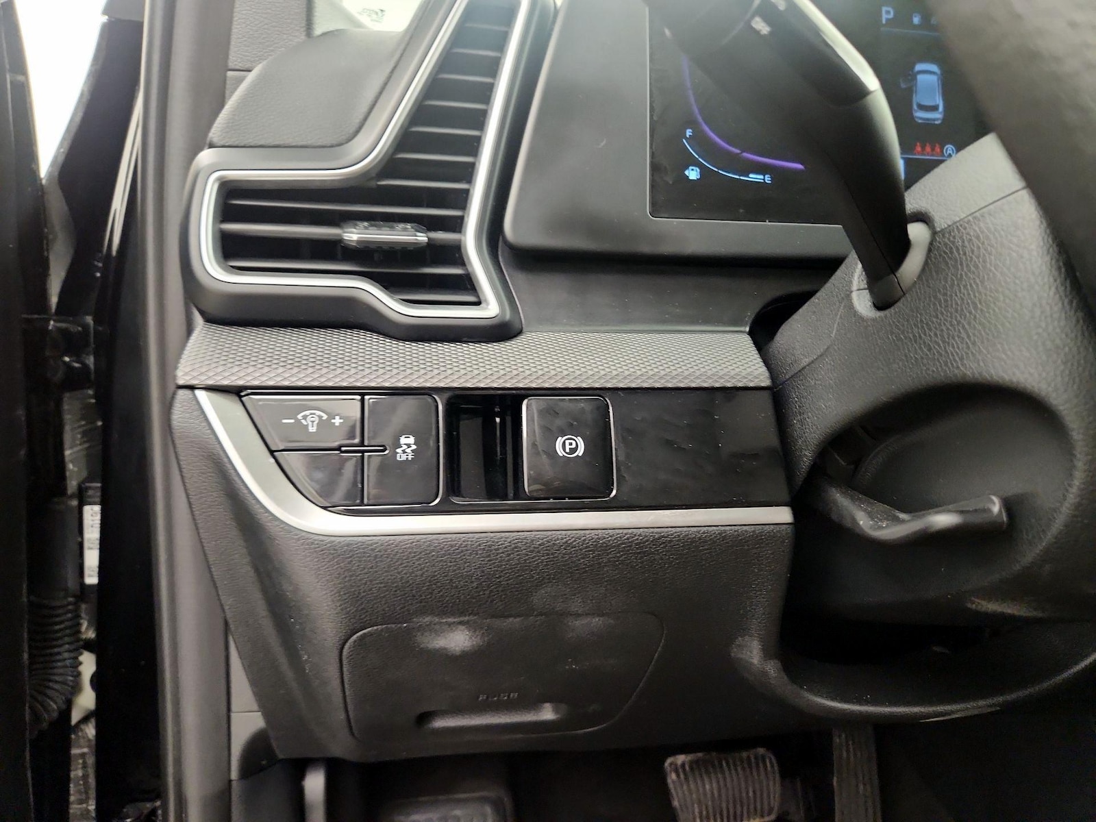 2025 Kia Sportage LX - Photo 12