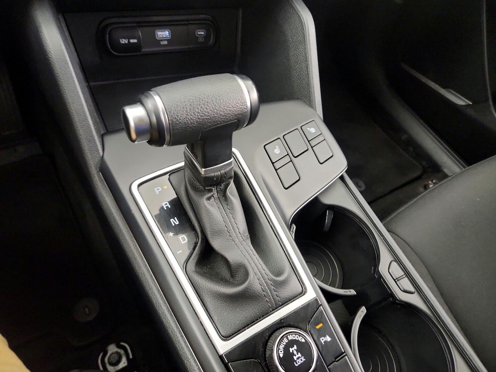 2025 Kia Sportage LX - Photo 16