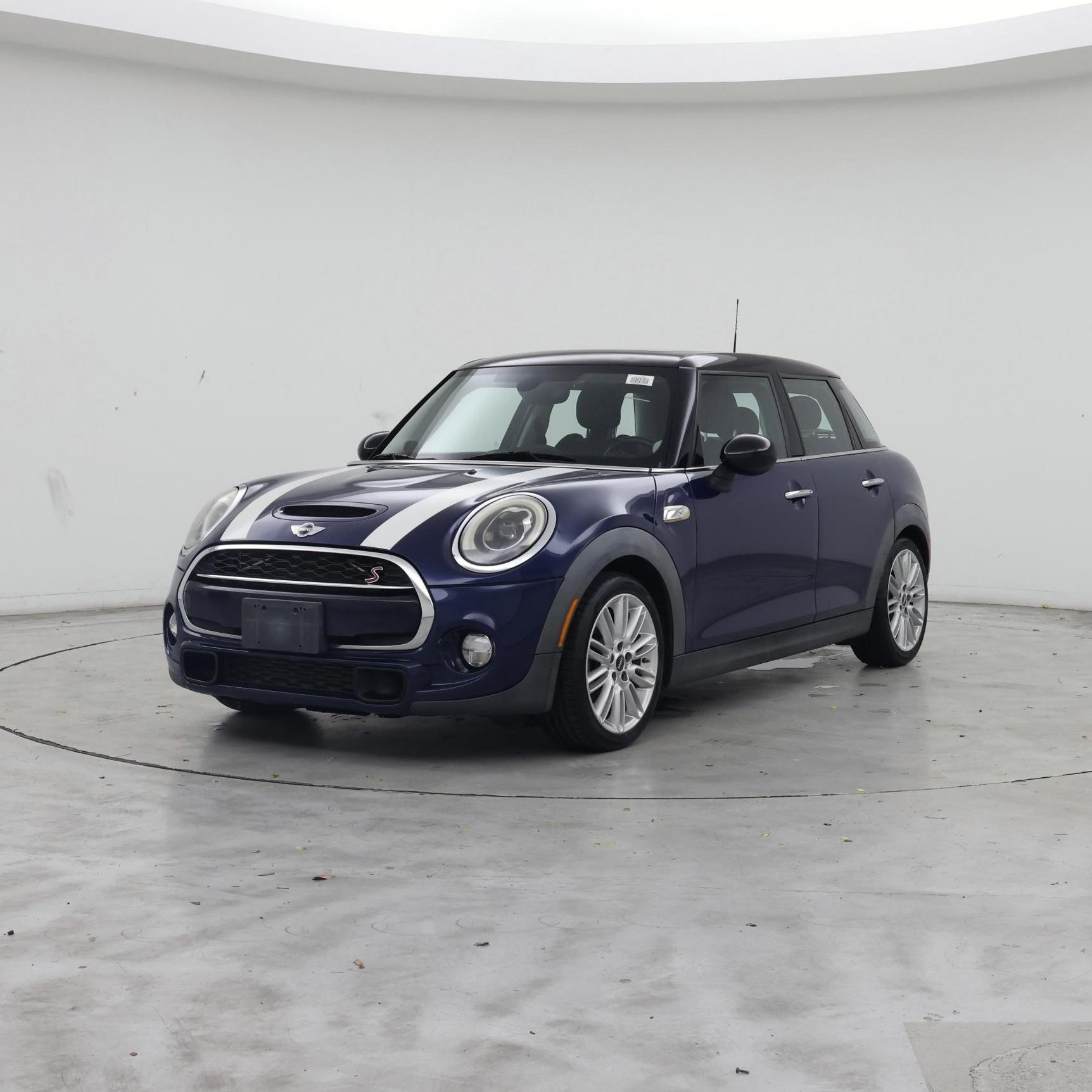 Thumbnail: 2015 MINI Cooper Hardtop - 4