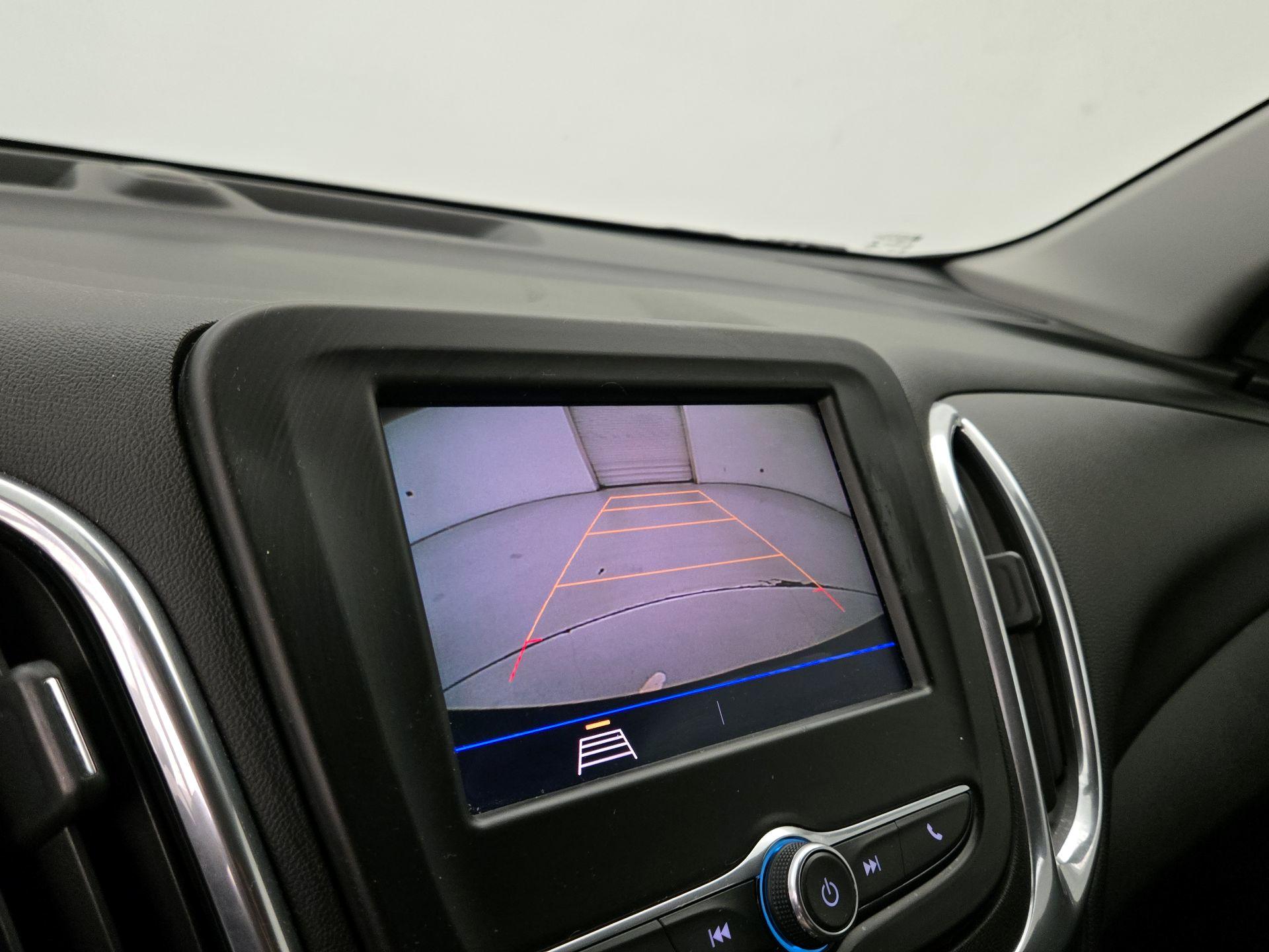 Thumbnail: 2020 Chevrolet Equinox - 14