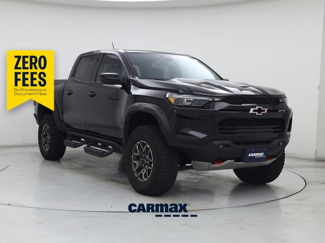 Black 2024 Chevrolet Colorado Pickup Truck Four-Wheel Drive Automatic