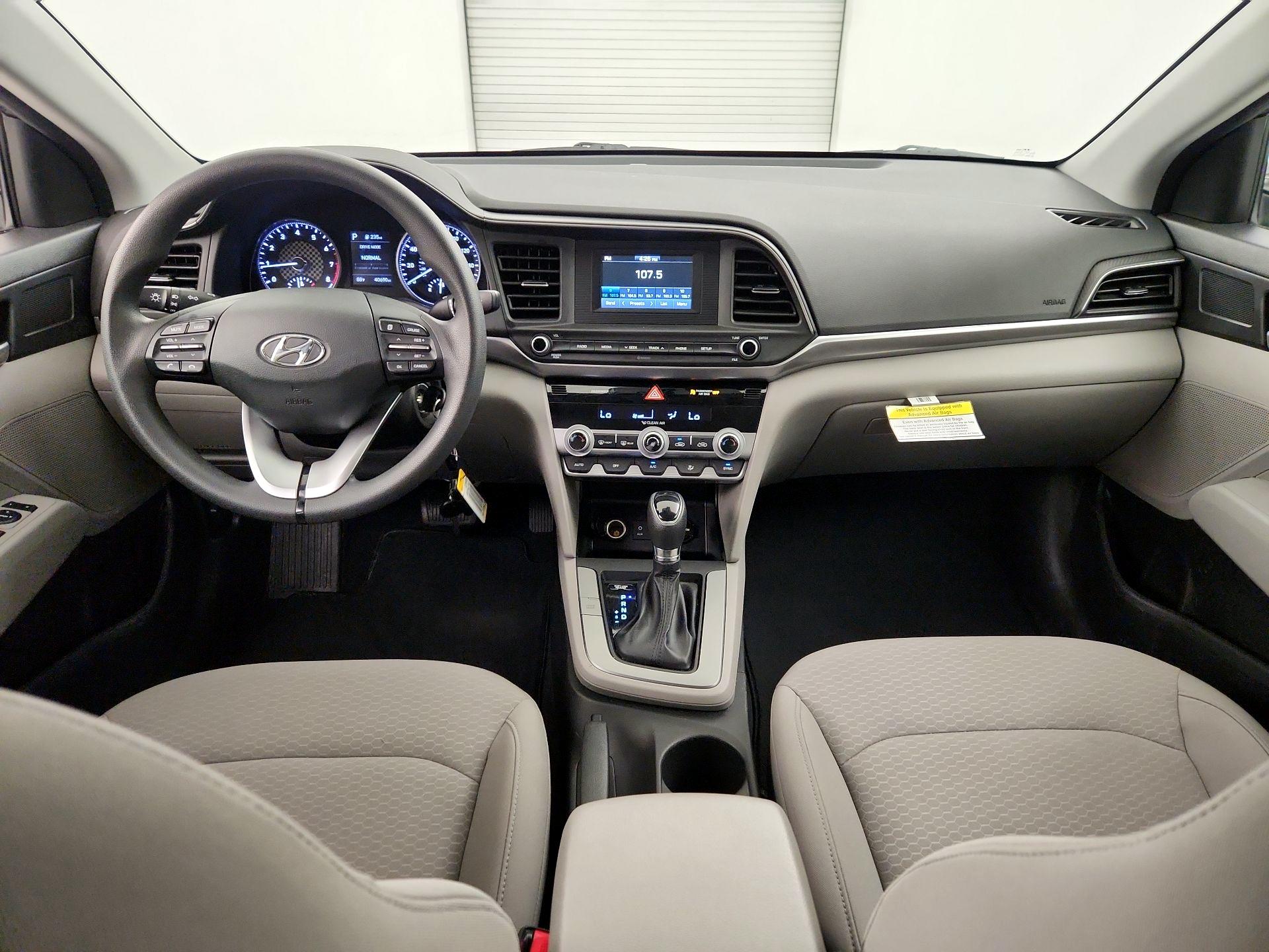 Thumbnail: 2020 Hyundai Elantra - 9