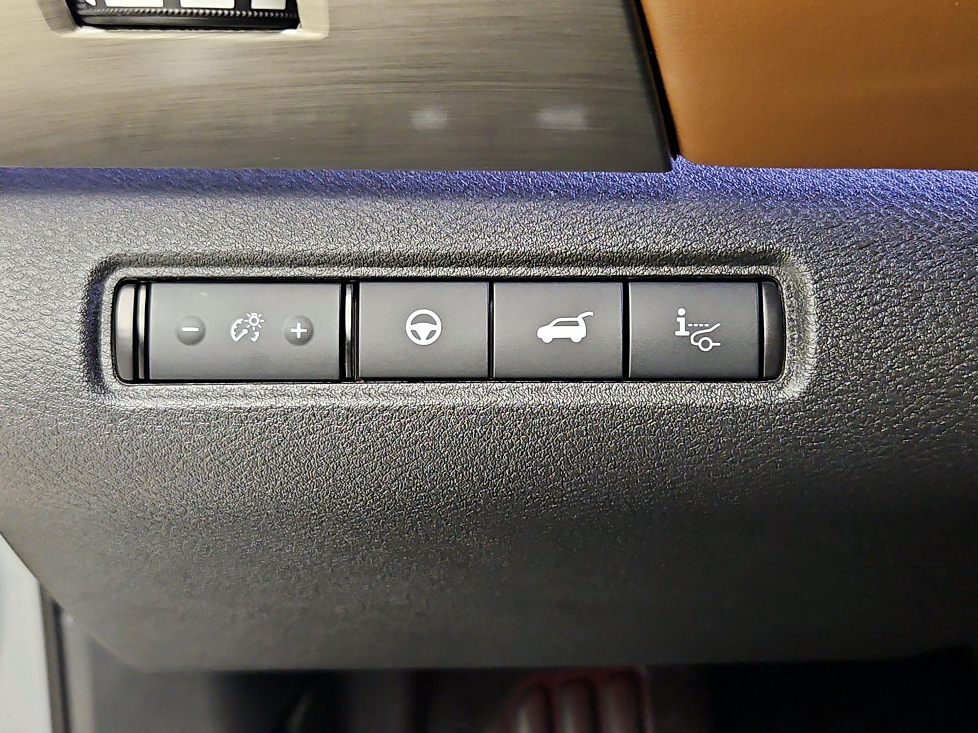 Thumbnail: 2025 Nissan Pathfinder - 13