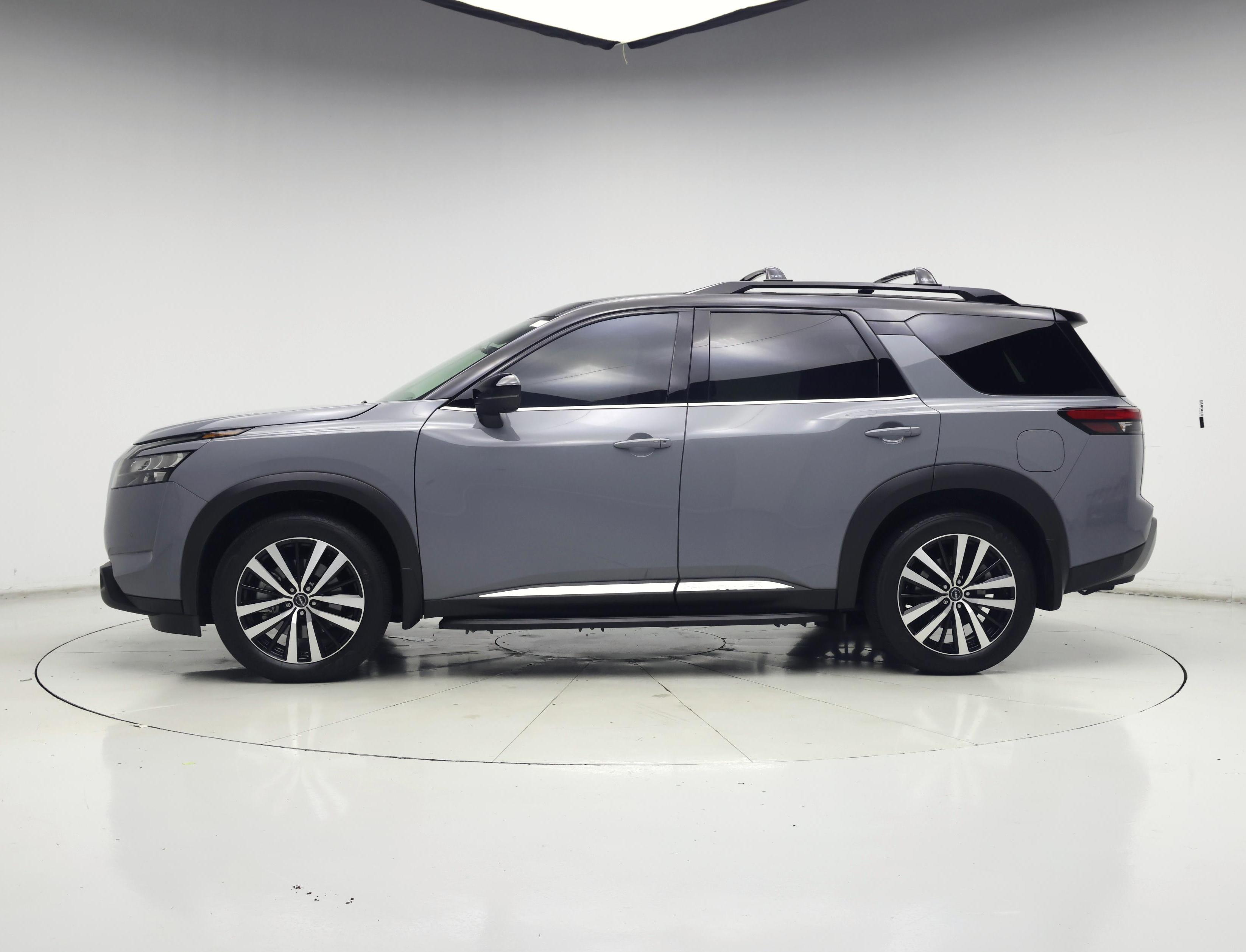Thumbnail: 2025 Nissan Pathfinder - 3