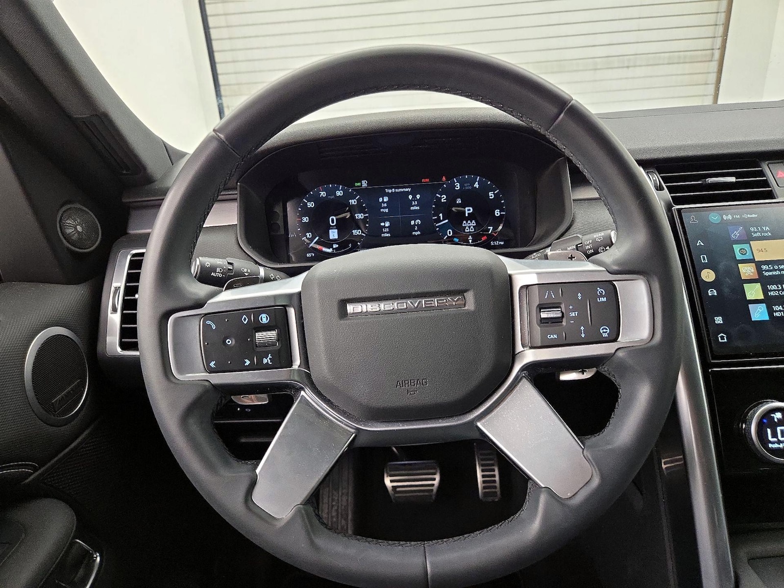 2024 Land Rover Discovery Dynamic SE - Photo 11