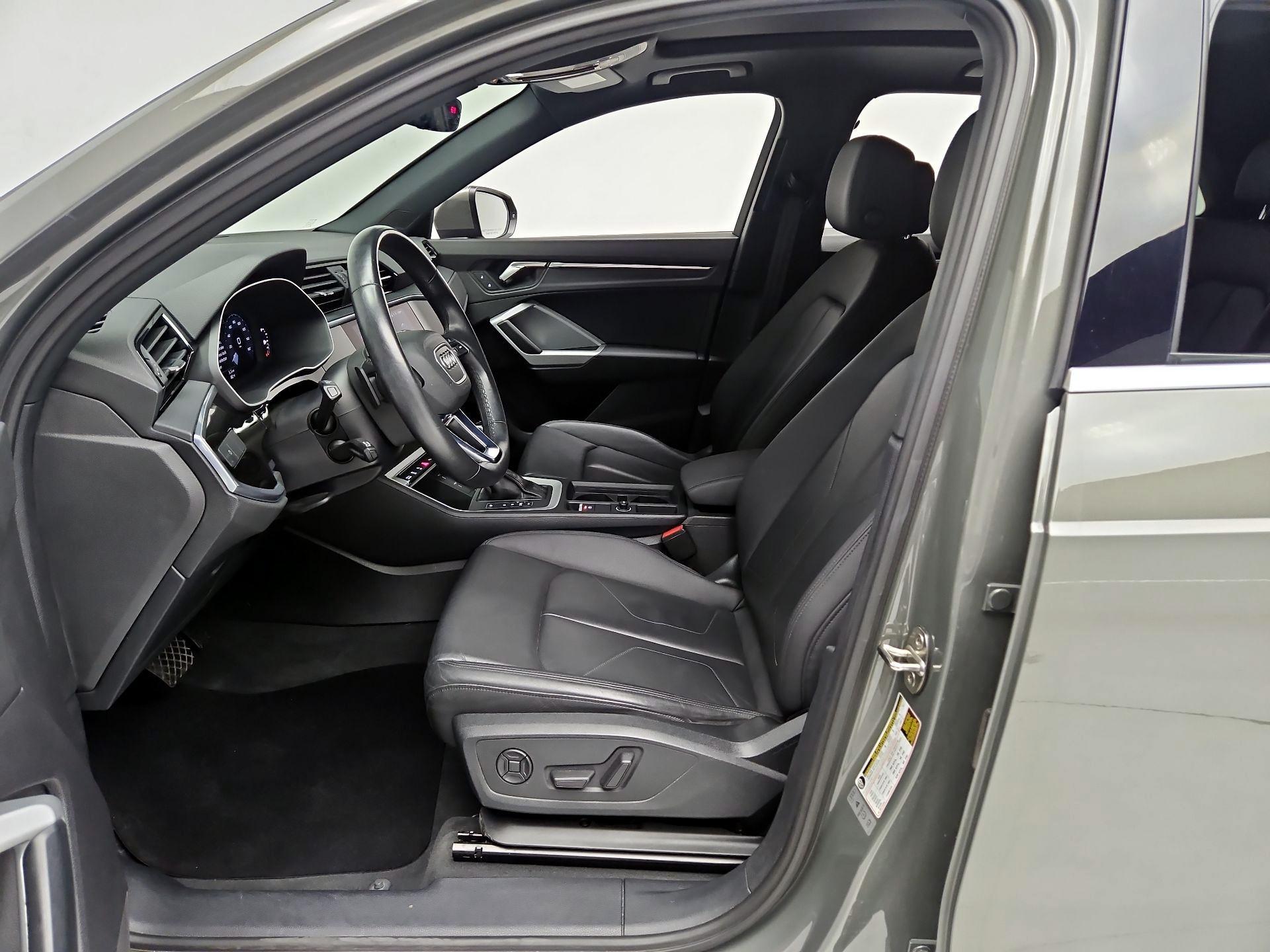 Thumbnail: 2022 Audi Q3 - 11