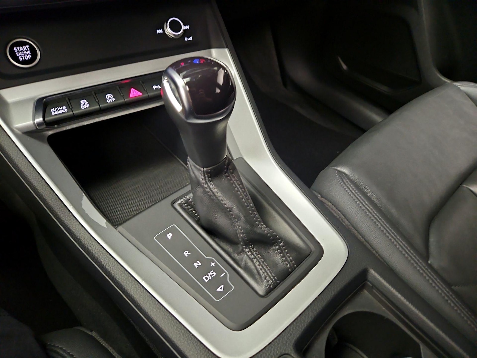 2022 Audi Q3 S Line Premium - Photo 18