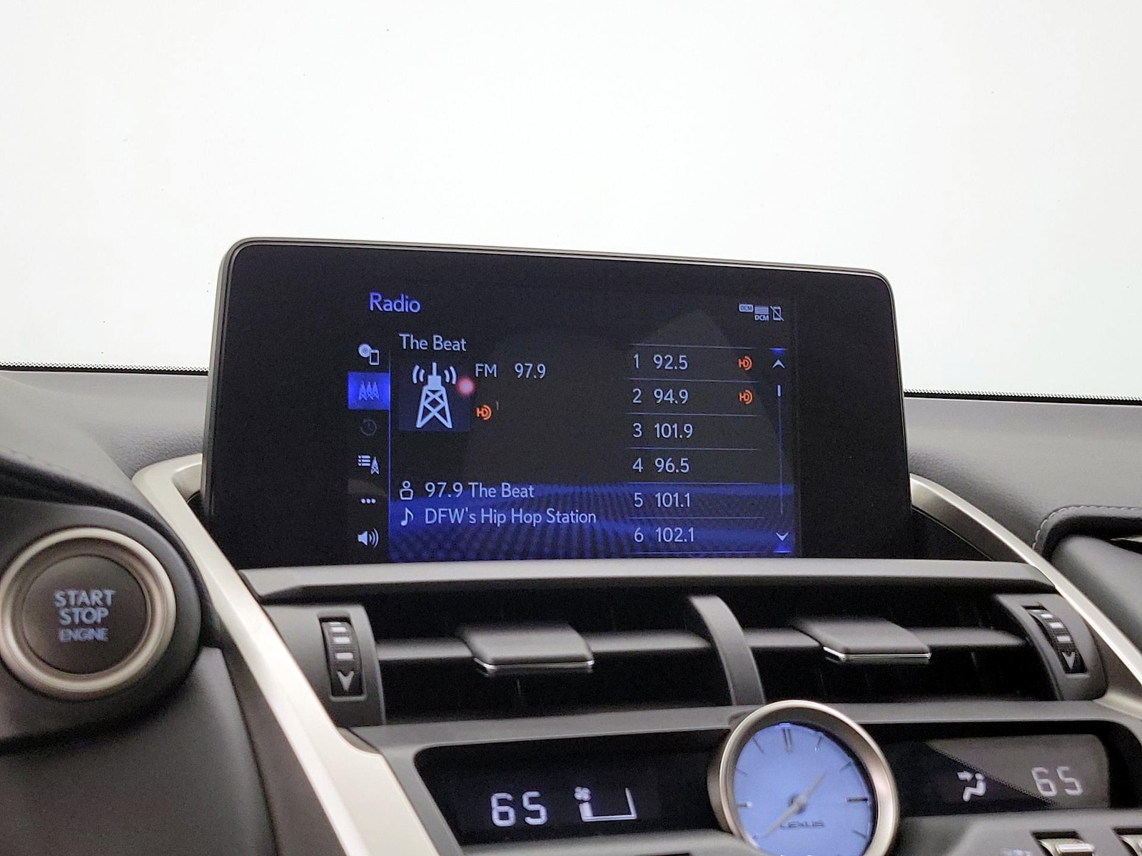 2021 Lexus NX 300 F SPORT - Photo 16