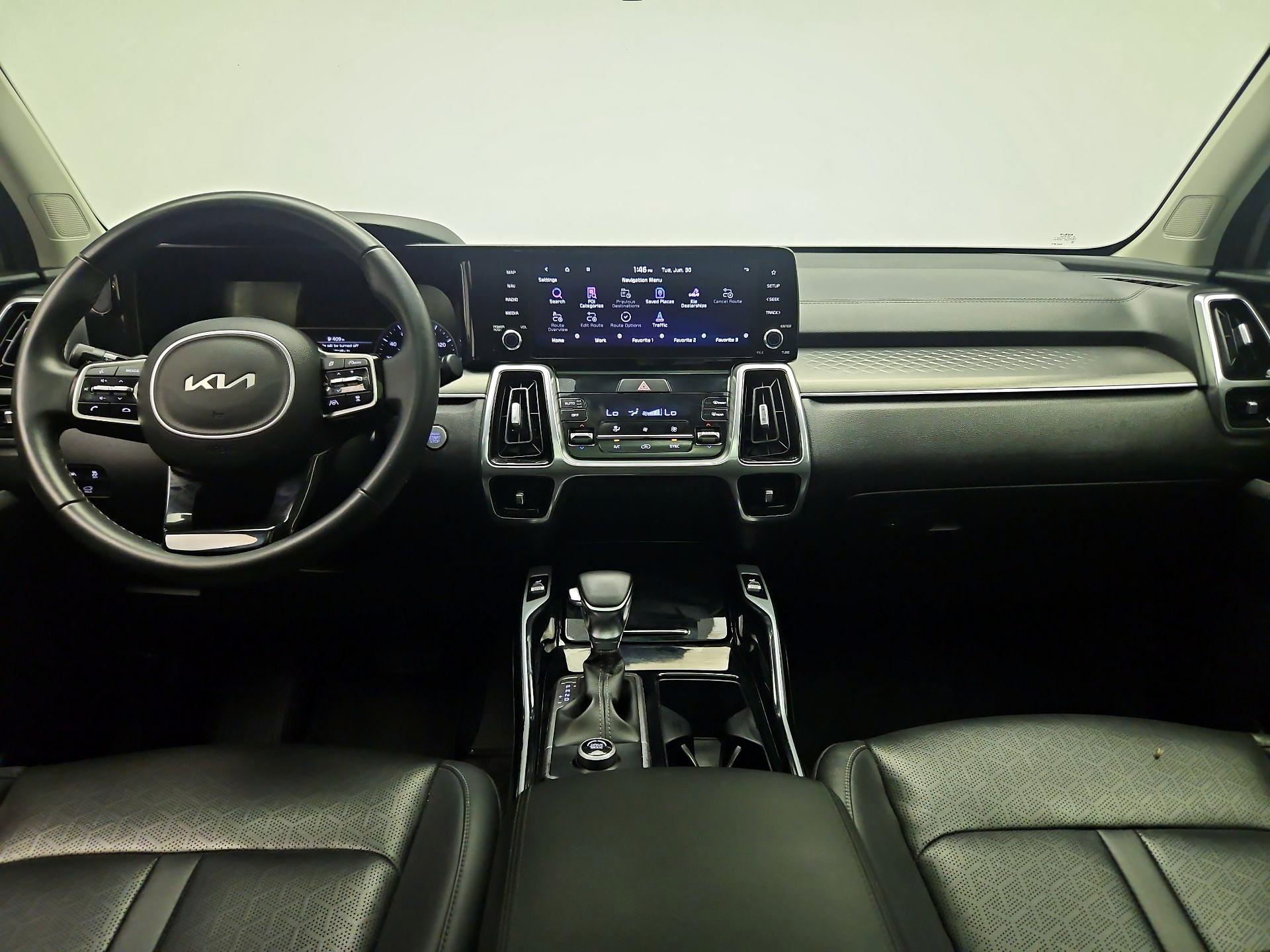 Thumbnail: 2022 Kia Sorento - 9