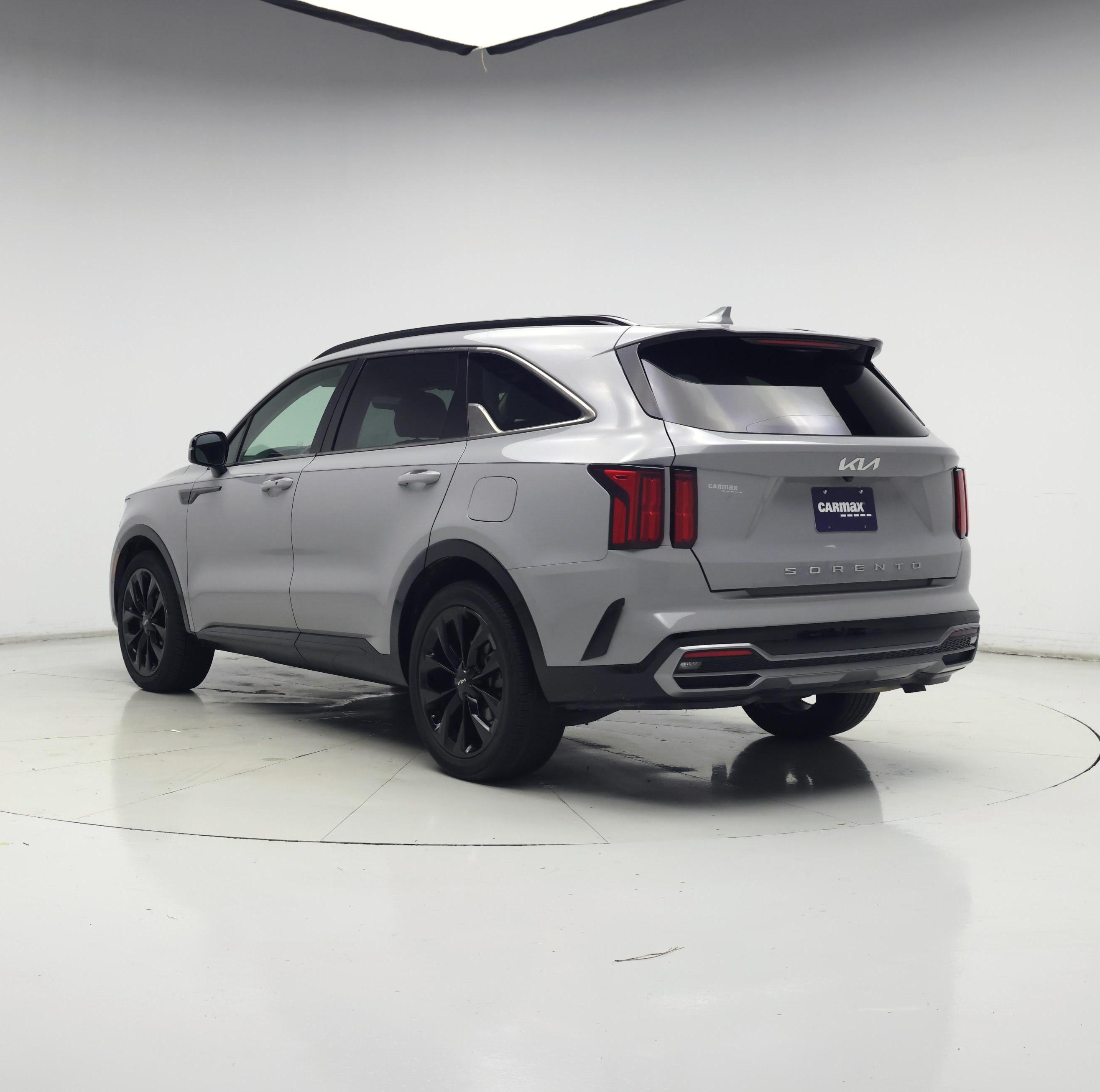 Thumbnail: 2022 Kia Sorento - 2