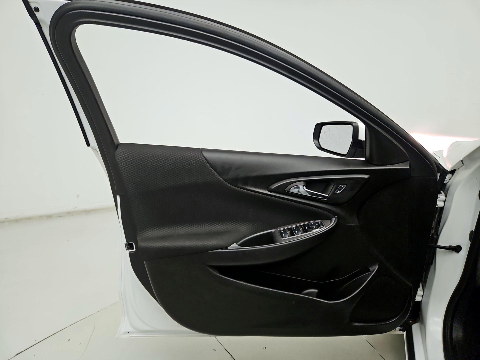 Thumbnail: 2024 Chevrolet Malibu - 12