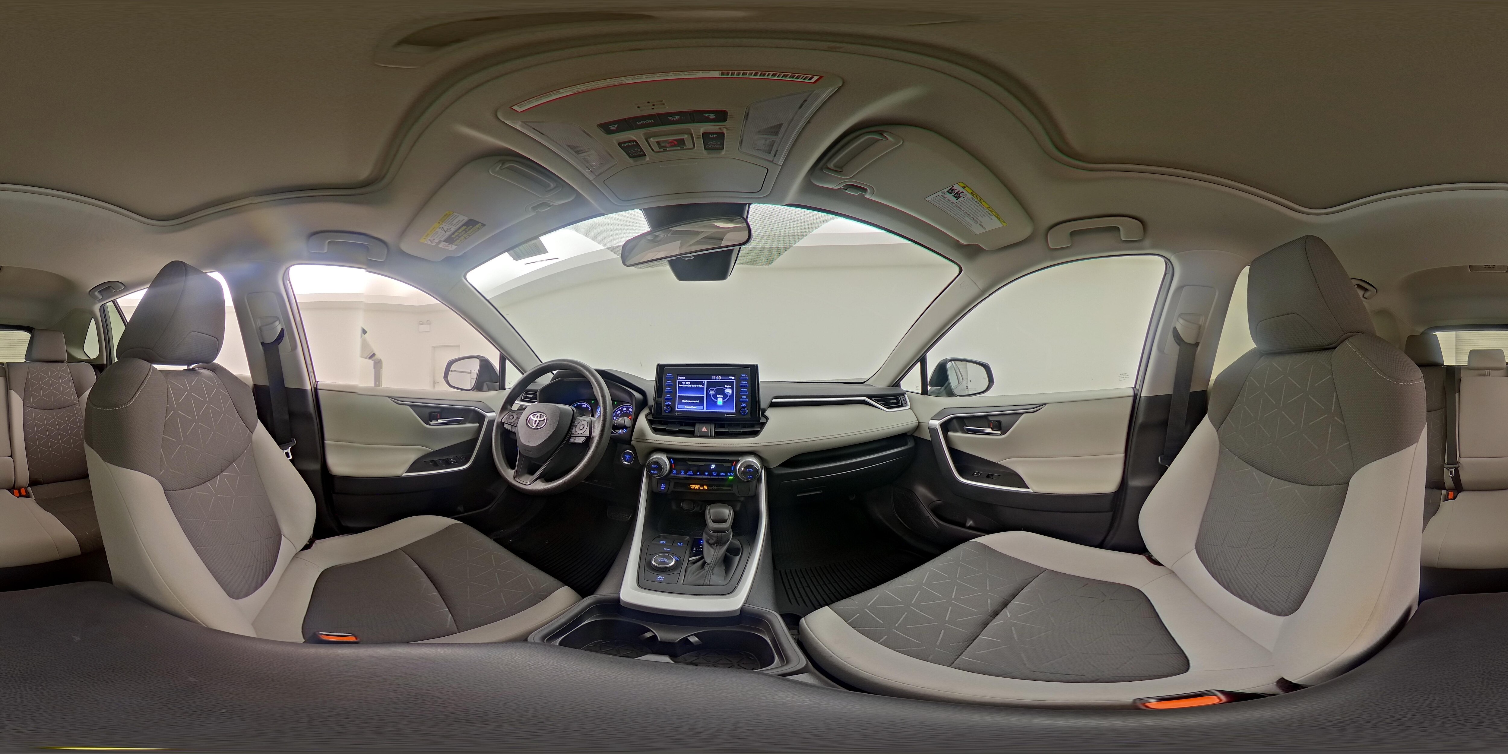 2021 Toyota RAV4 XLE - Photo 25