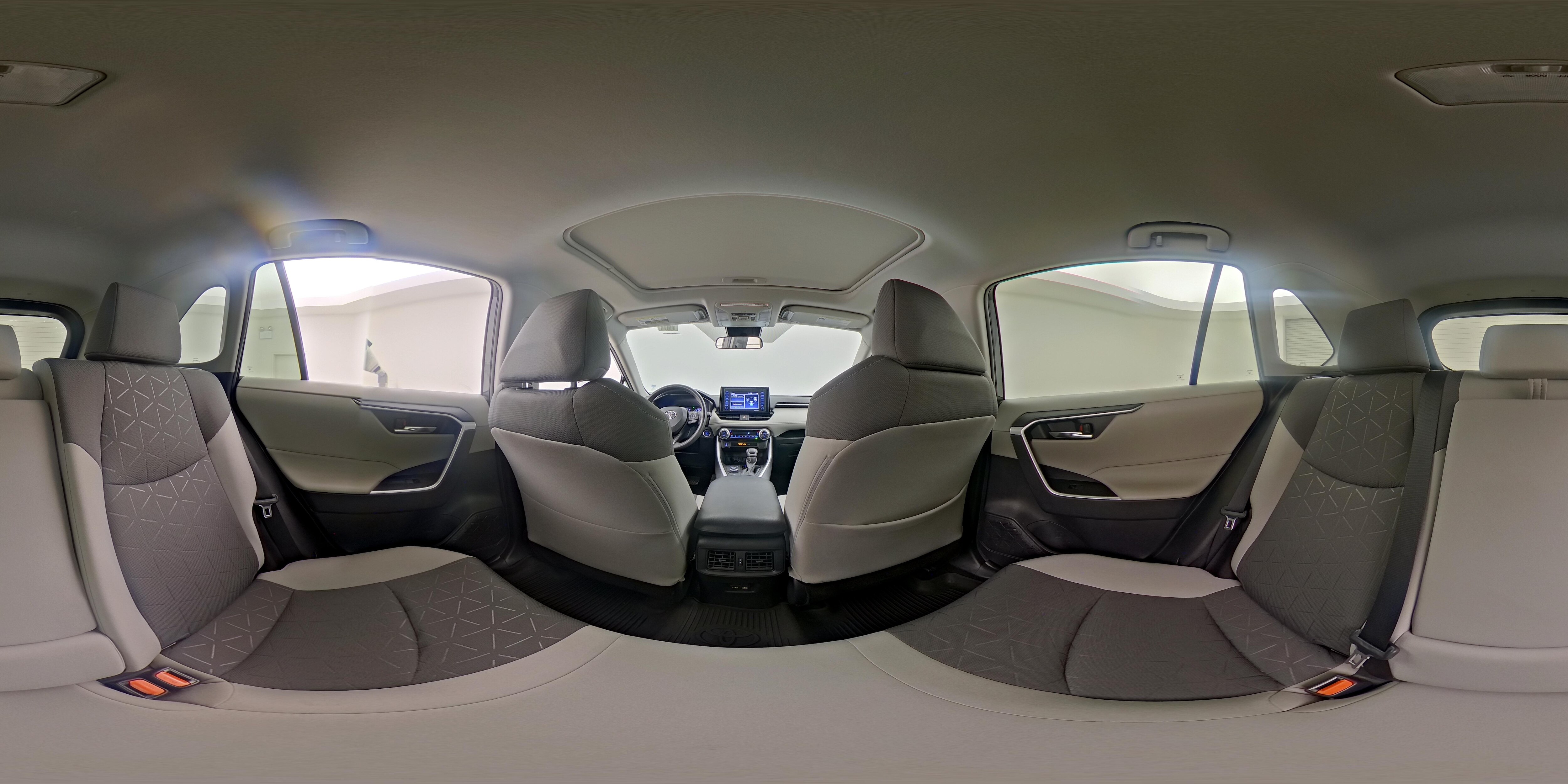 2021 Toyota RAV4 XLE - Photo 26