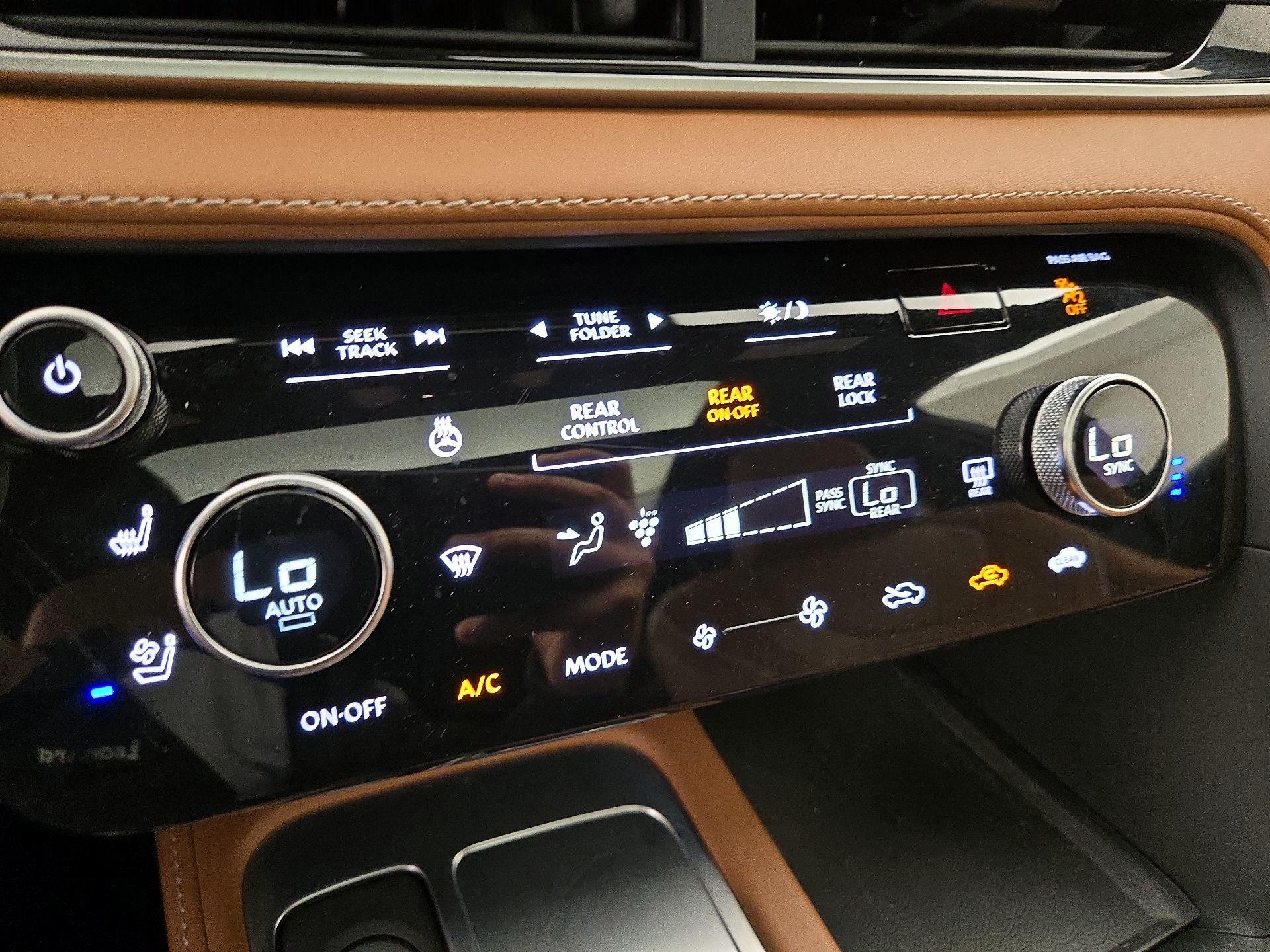 Thumbnail: 2025 INFINITI QX60 - 17