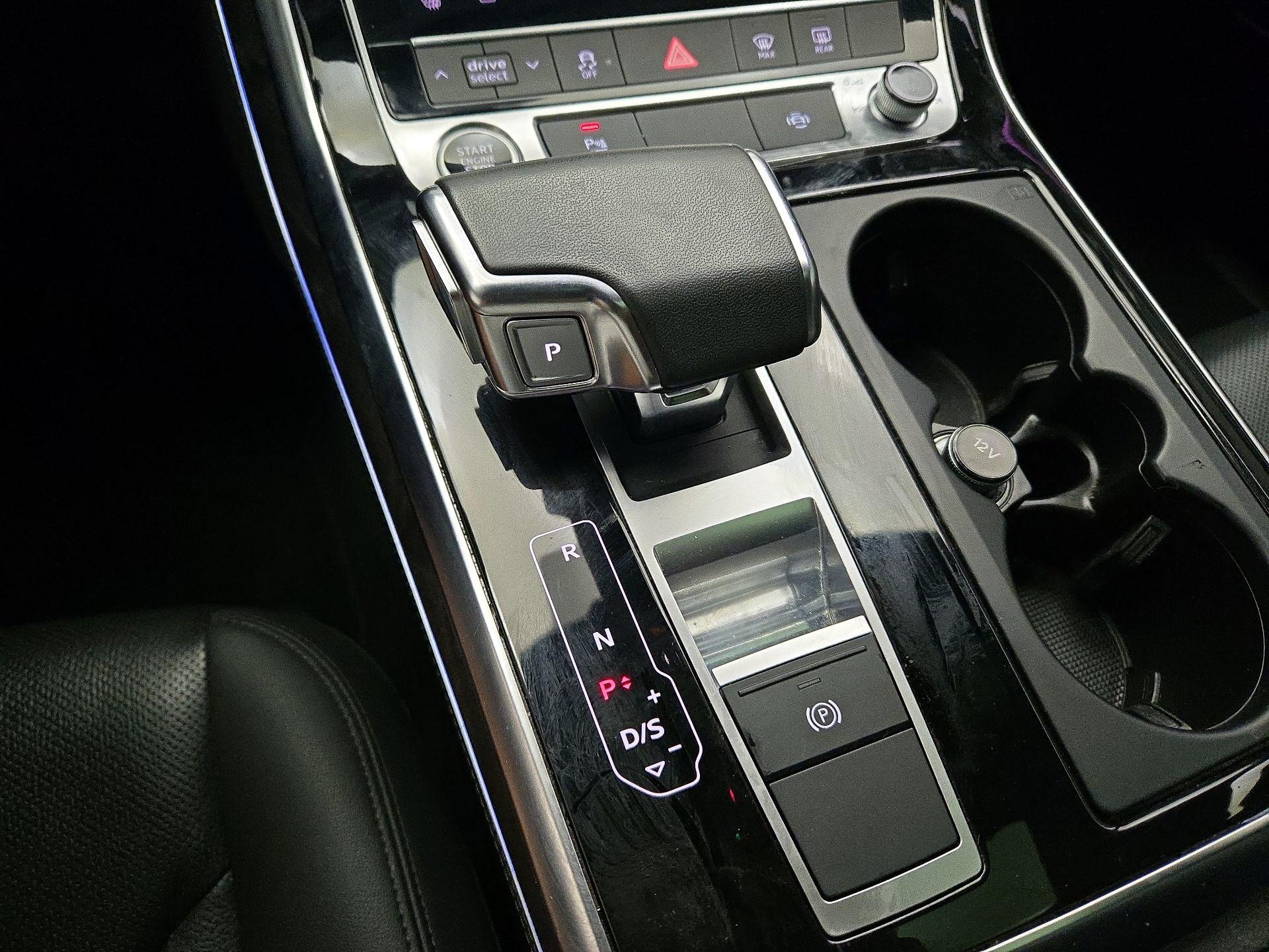 Thumbnail: 2023 Audi Q7 - 16