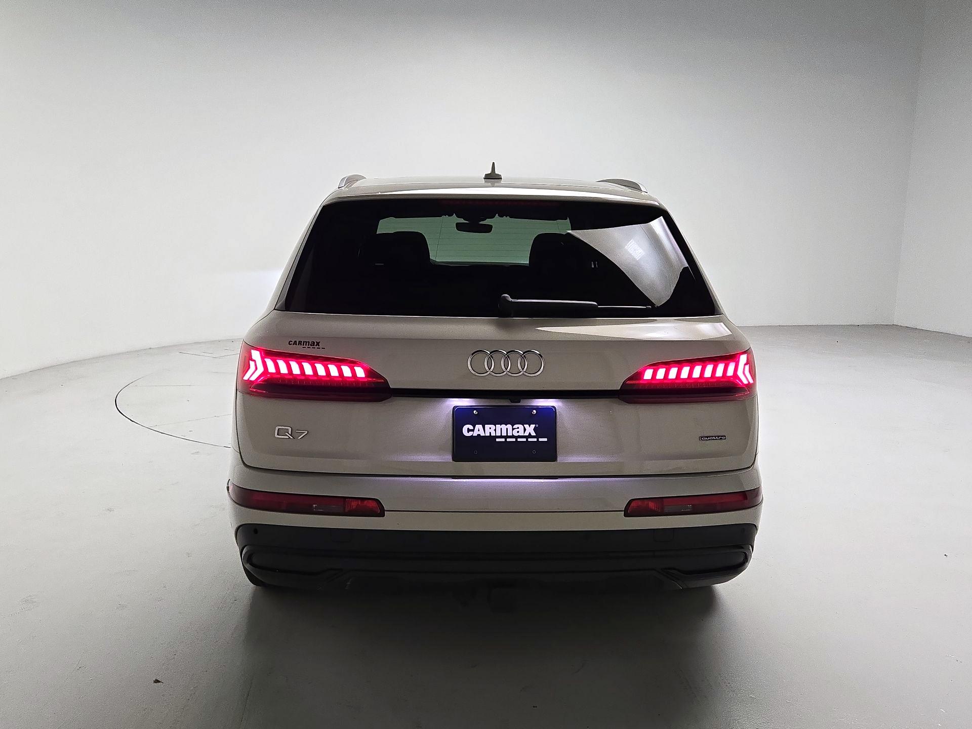 Thumbnail: 2023 Audi Q7 - 6