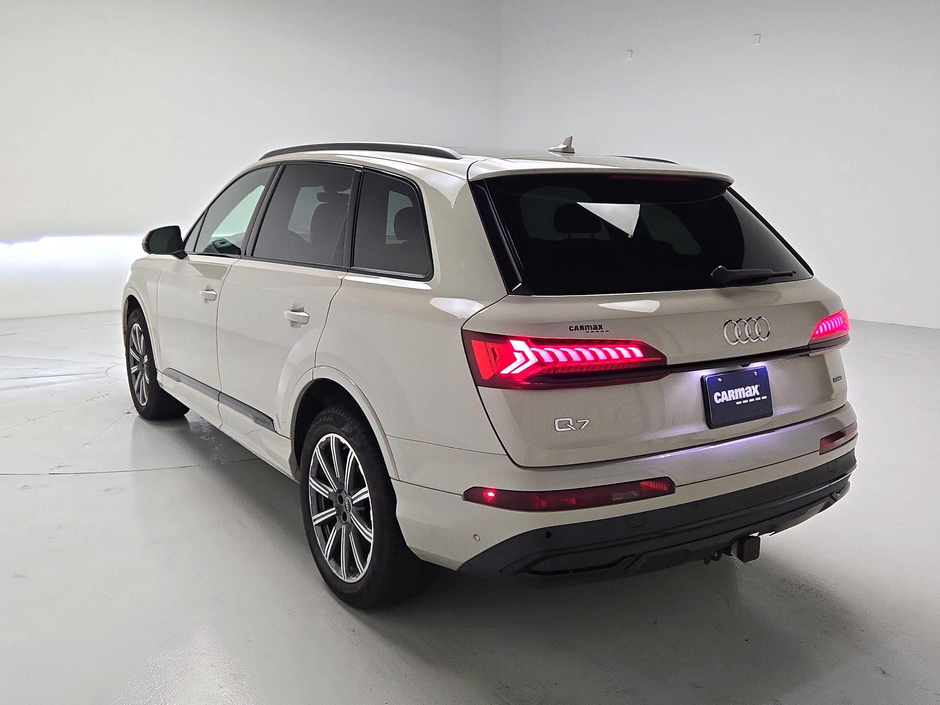 Thumbnail: 2023 Audi Q7 - 7