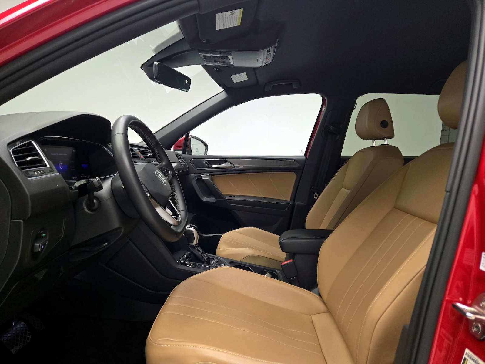2022 Volkswagen Tiguan SE - Photo 10