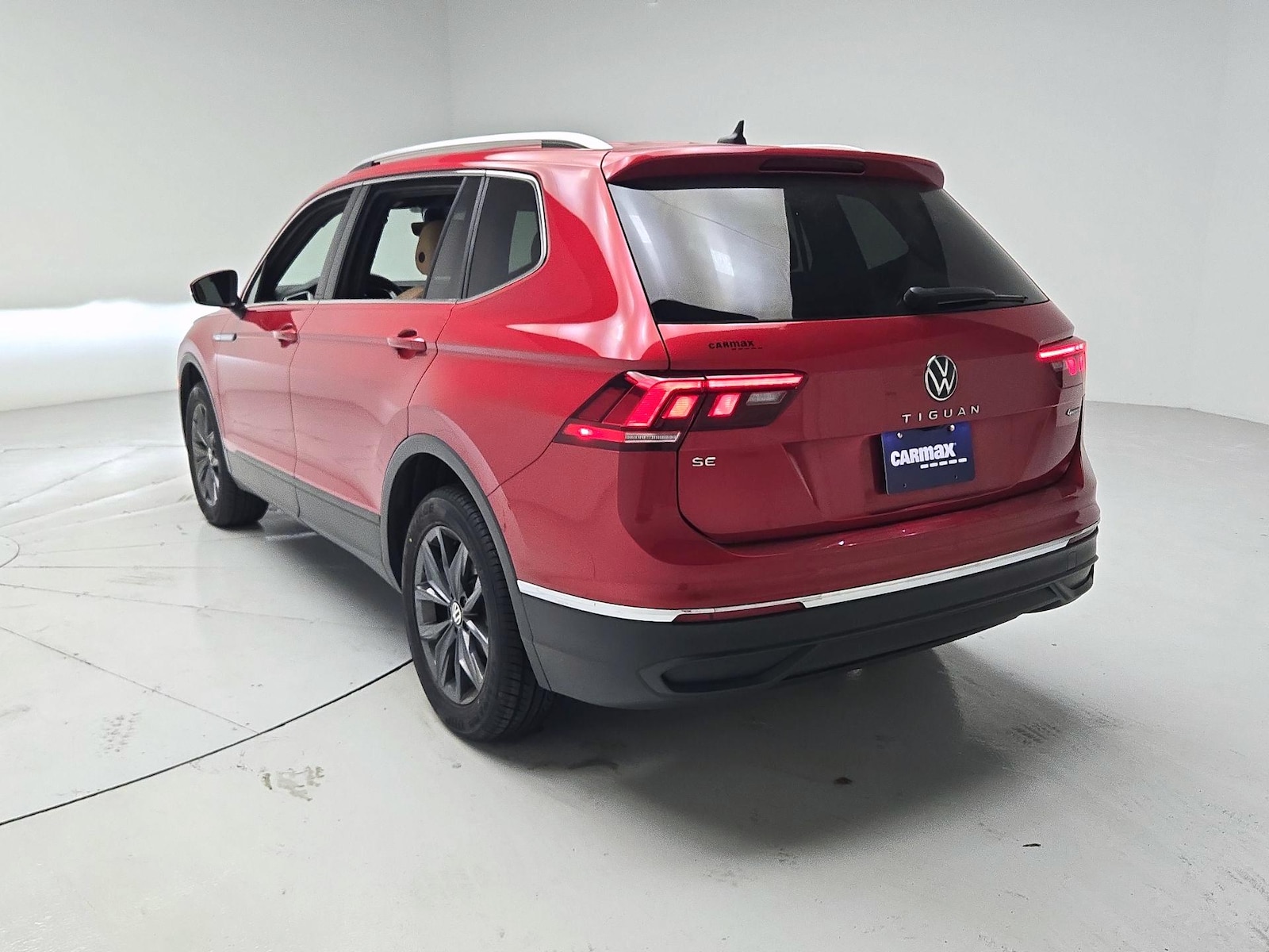 2022 Volkswagen Tiguan SE - Photo 7