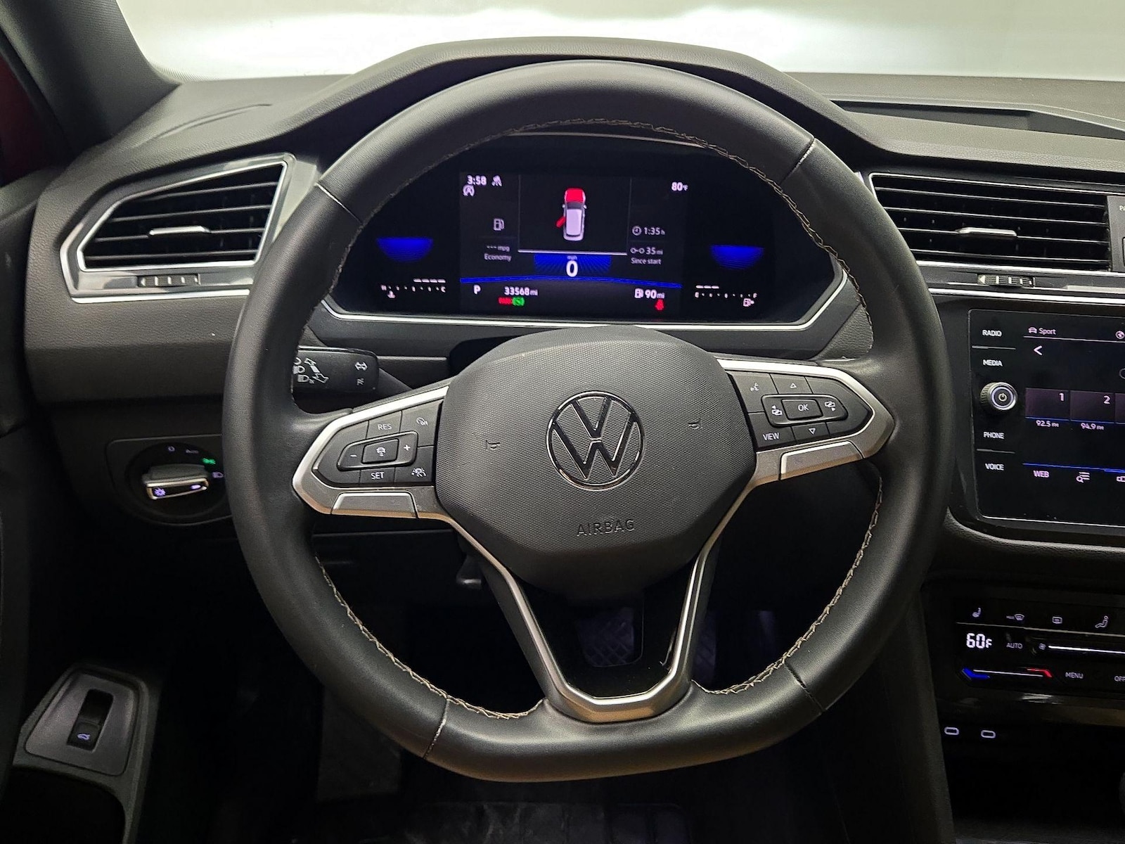 2022 Volkswagen Tiguan SE - Photo 9