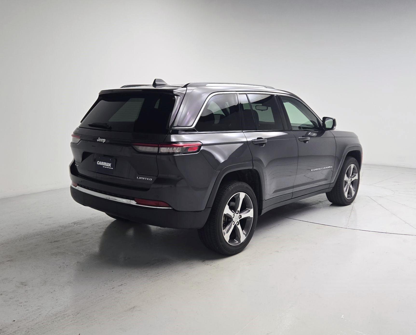 Thumbnail: 2023 Jeep Grand Cherokee - 5