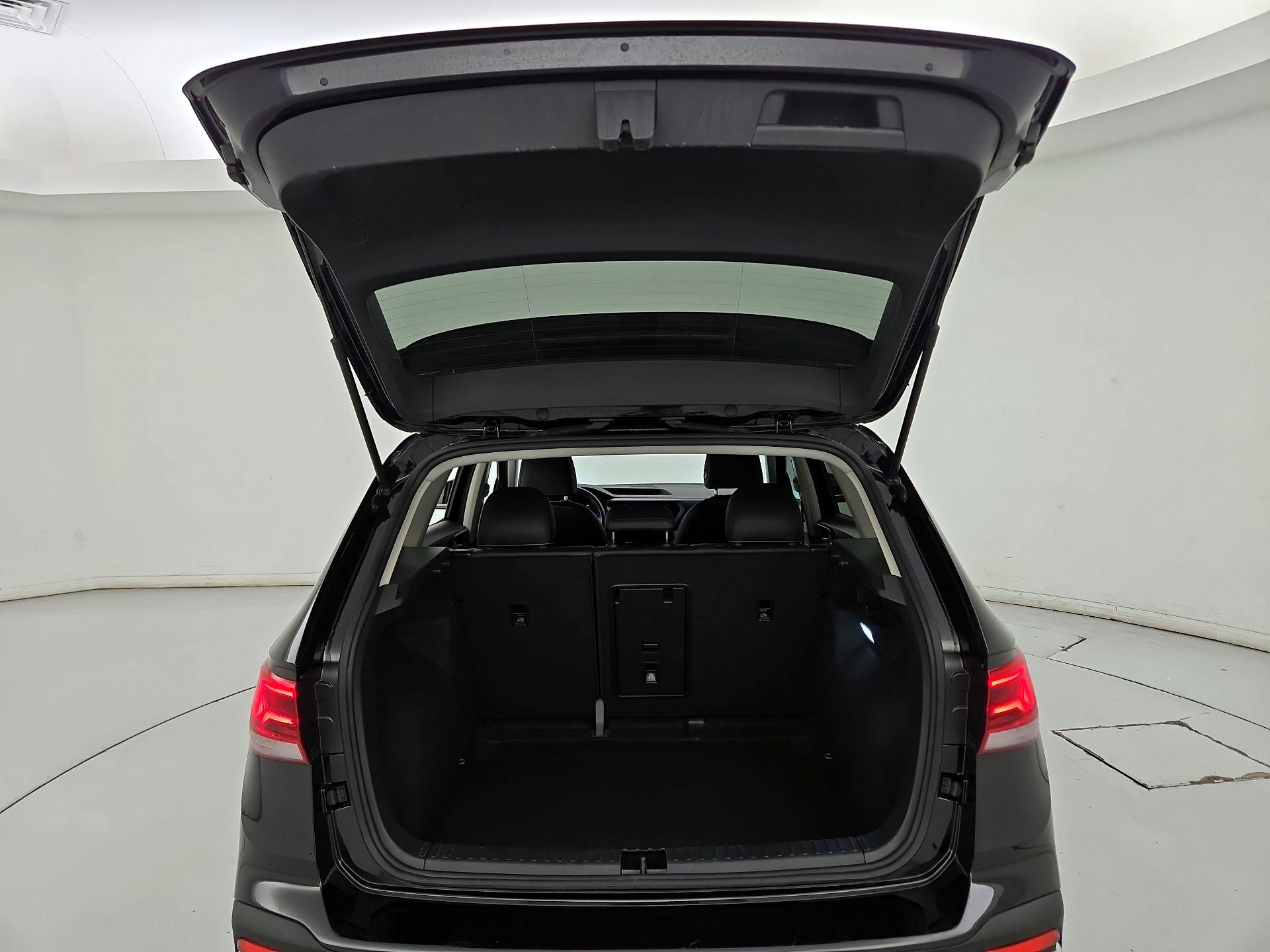 Thumbnail: 2024 Volkswagen Taos - 20