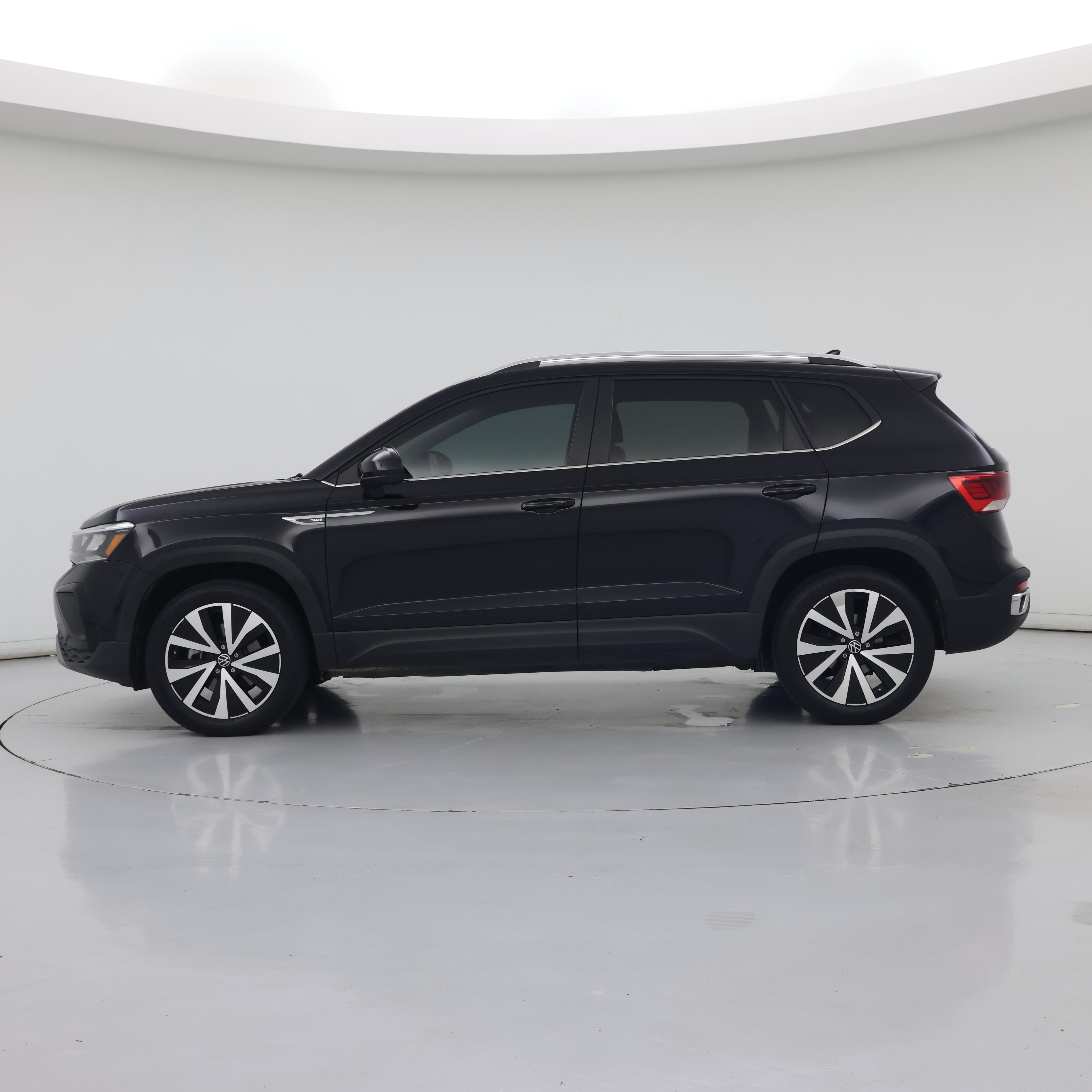Thumbnail: 2024 Volkswagen Taos - 3