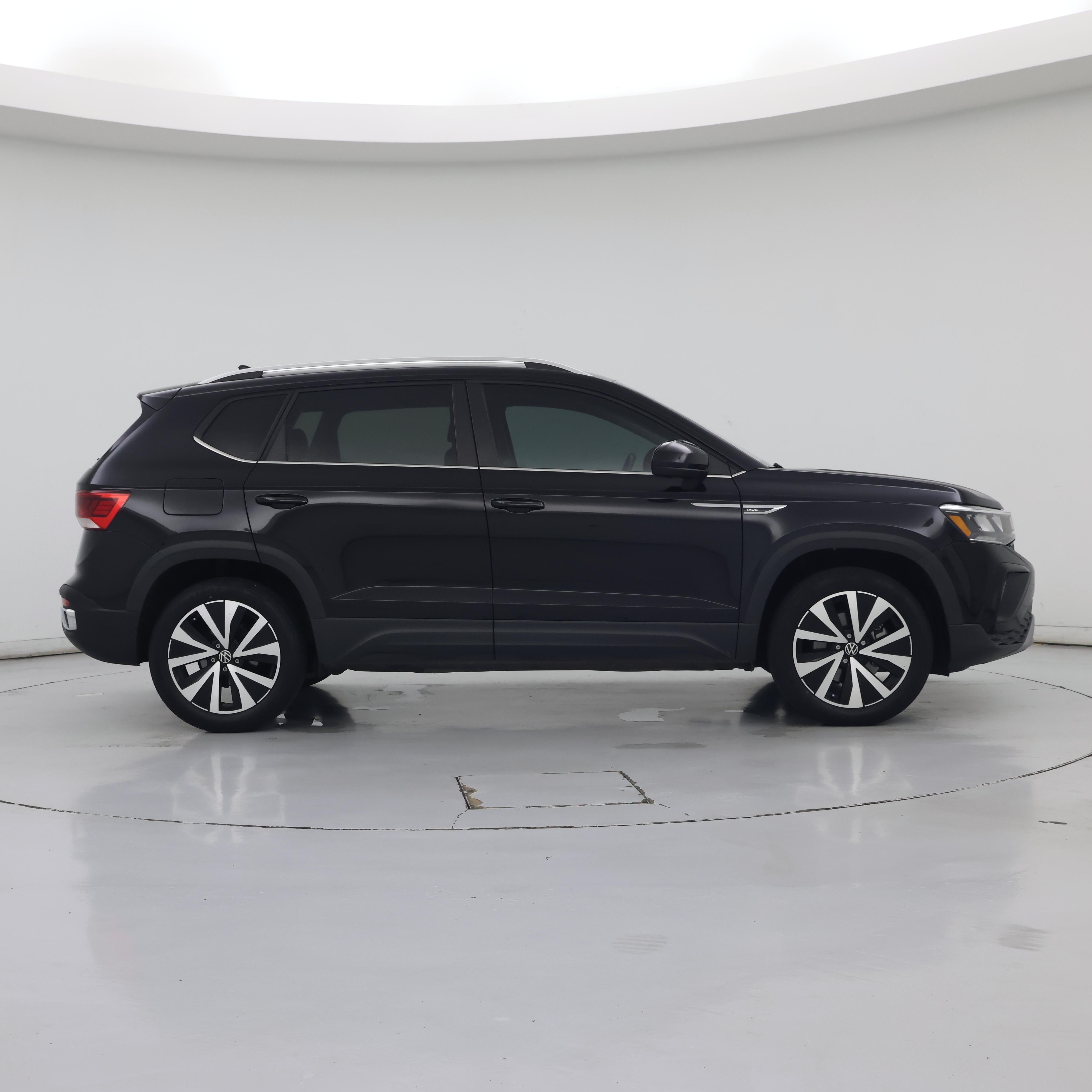 Thumbnail: 2024 Volkswagen Taos - 7