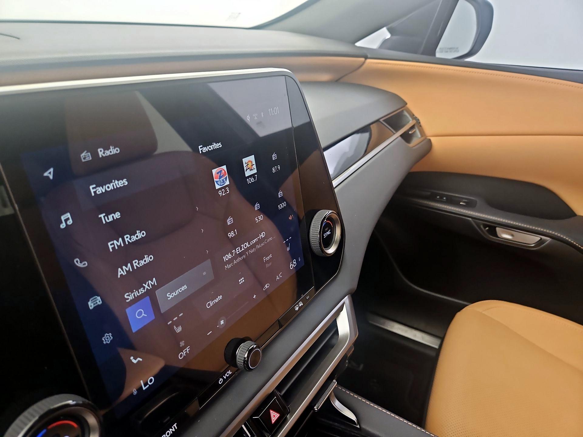 Thumbnail: 2025 Lexus RX - 15