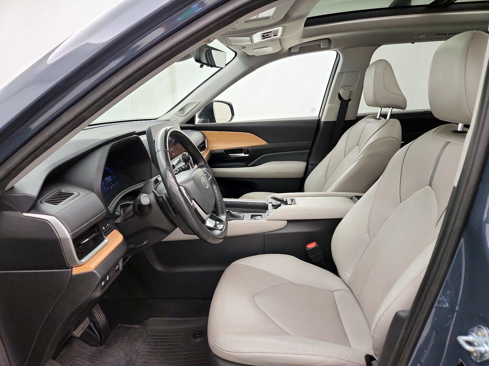 Thumbnail: 2024 Toyota Grand Highlander - 11