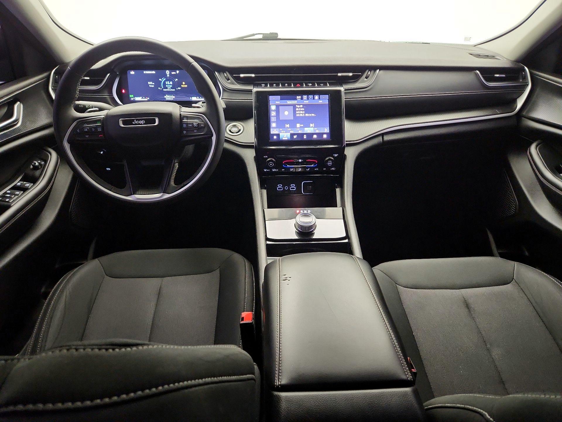 Thumbnail: 2023 Jeep Grand Cherokee - 9