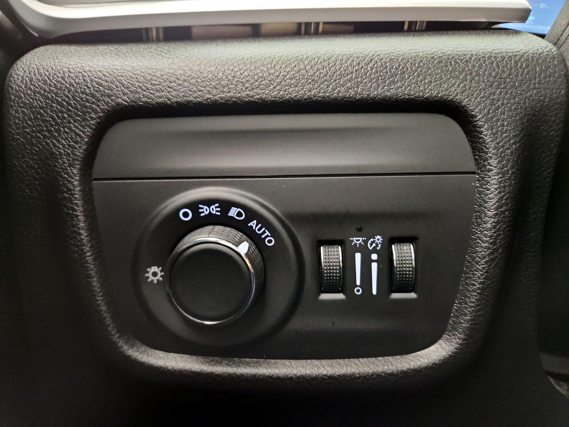 Thumbnail: 2023 Jeep Grand Cherokee - 13