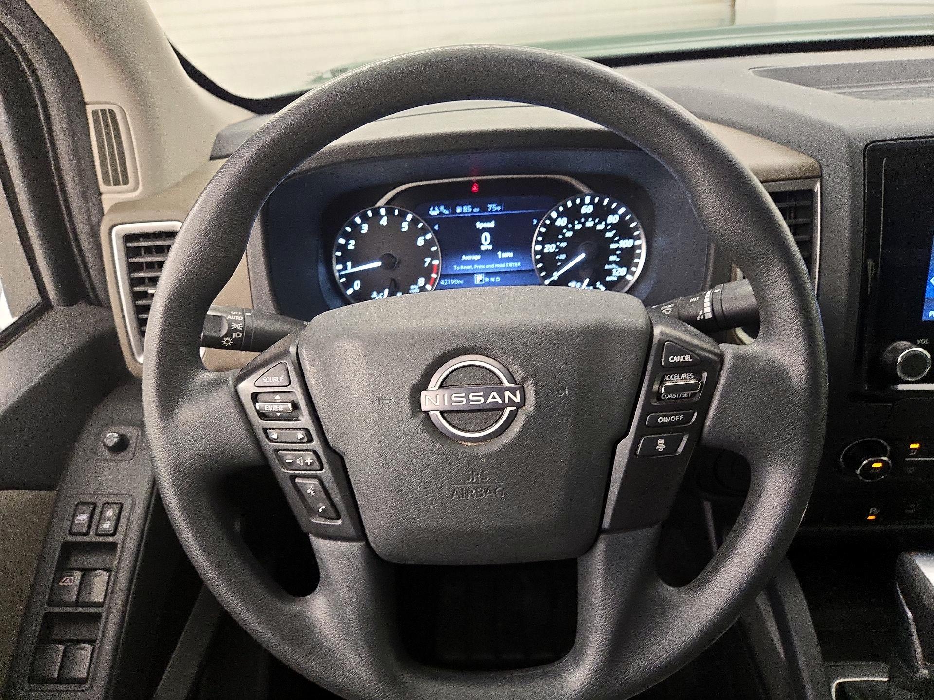 Thumbnail: 2023 Nissan Frontier - 10
