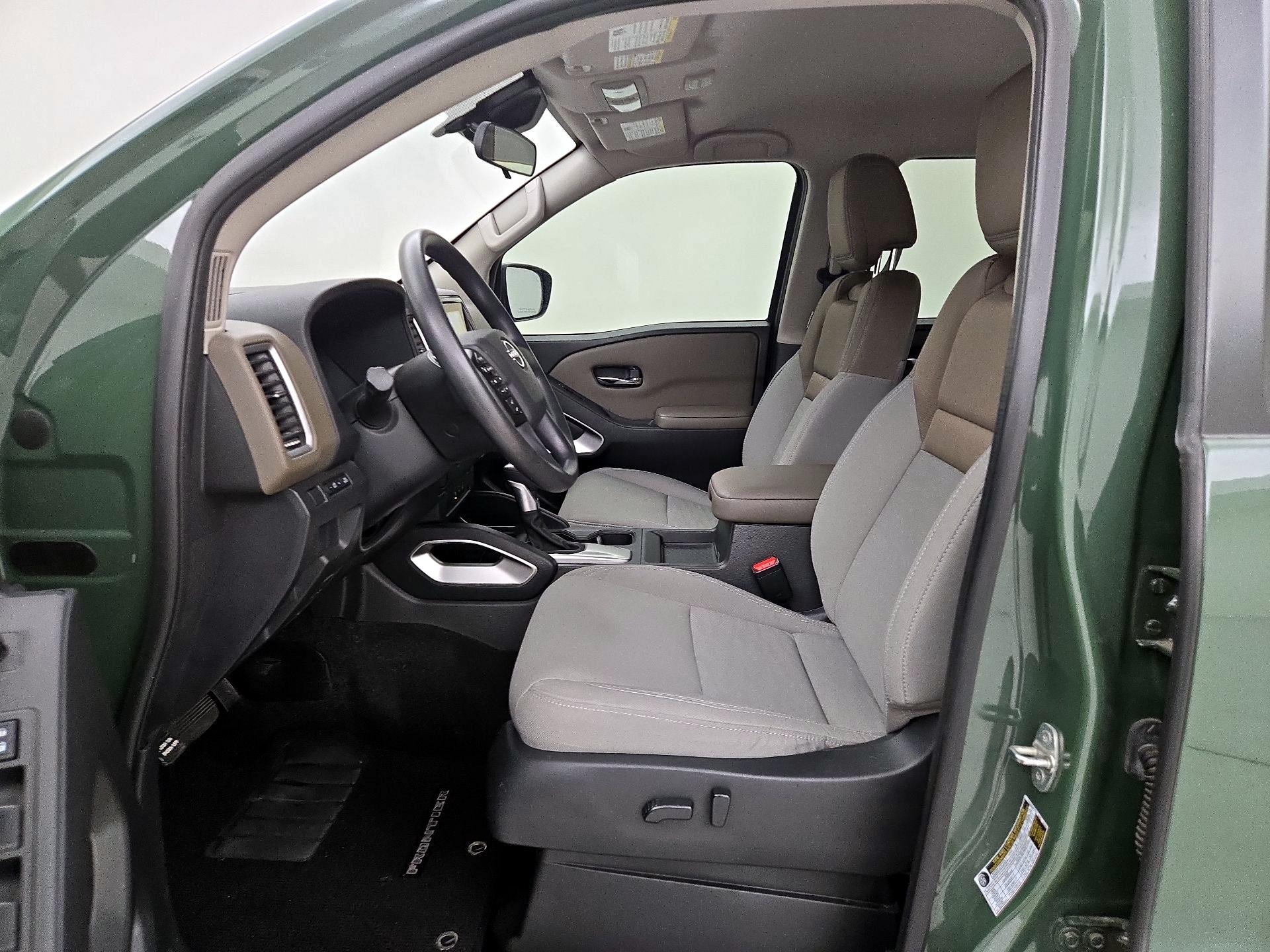 Thumbnail: 2023 Nissan Frontier - 11