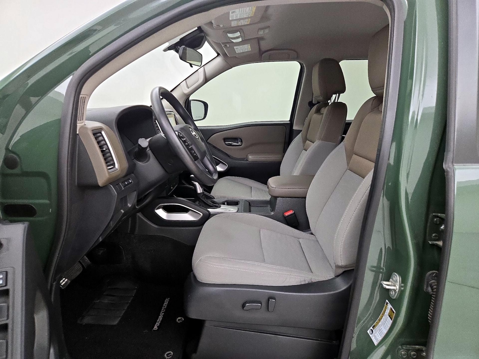 2023 Nissan Frontier SV - Photo 12