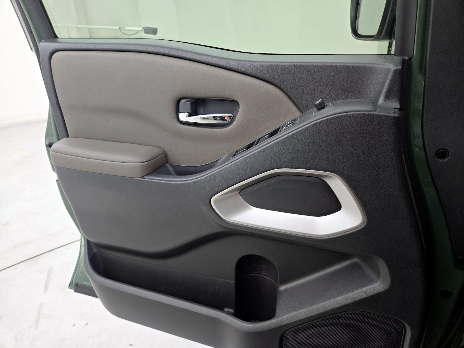 2023 Nissan Frontier SV - Photo 13