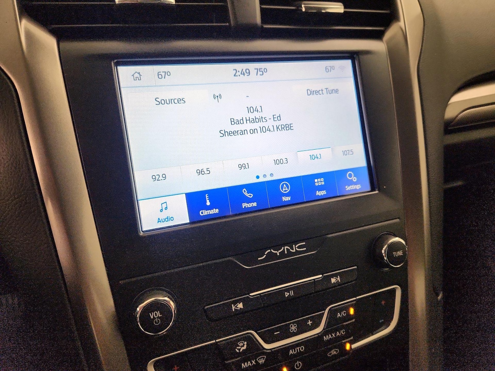 2020 Ford Fusion Hybrid SE - Photo 17
