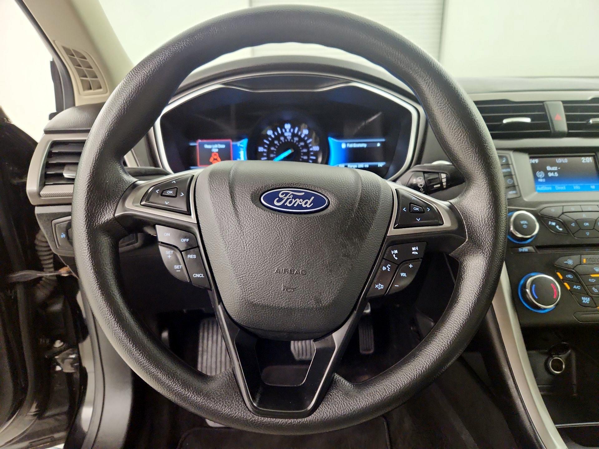 Thumbnail: 2018 Ford Fusion - 10